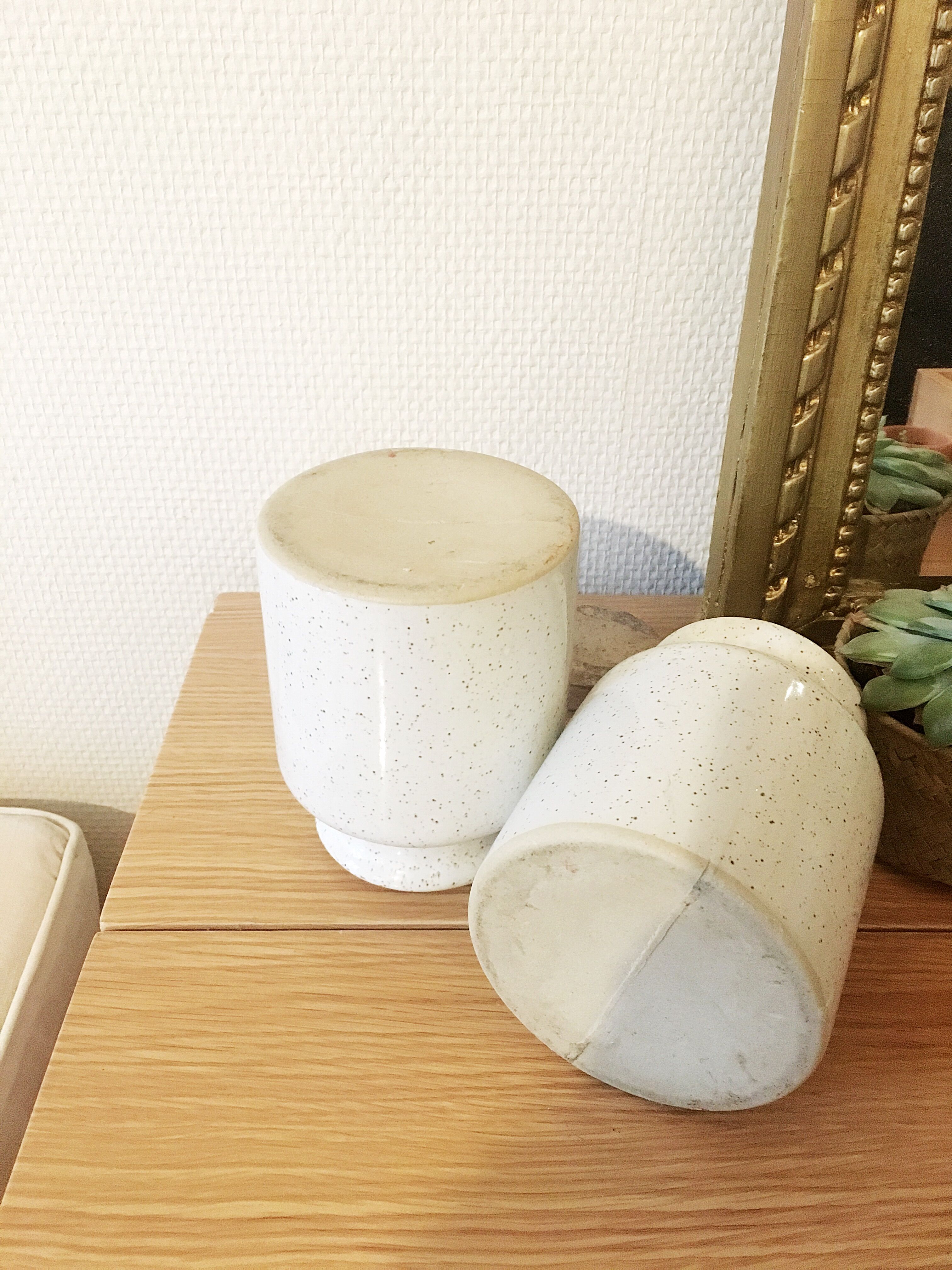 Sandstone pots