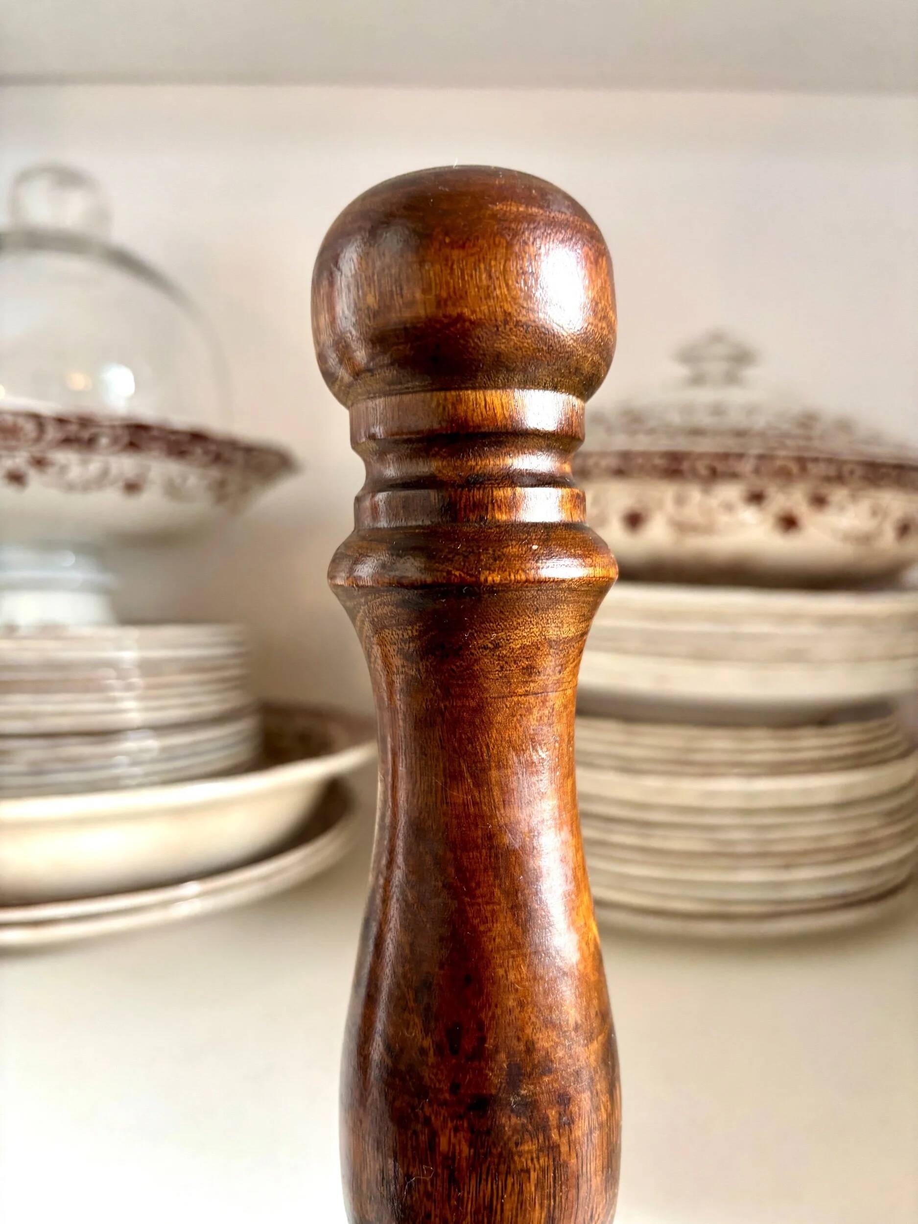 Dark wood salt and pepper shakers no. 2