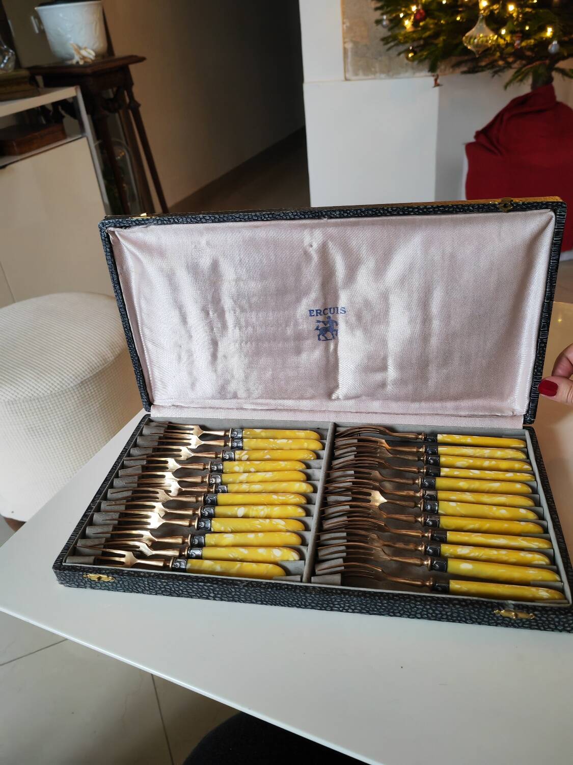 Old bakelite cutlery