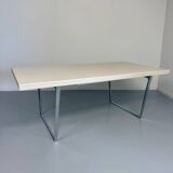 Dining/meeting table in laminated wood designed by antonio citterio vitra