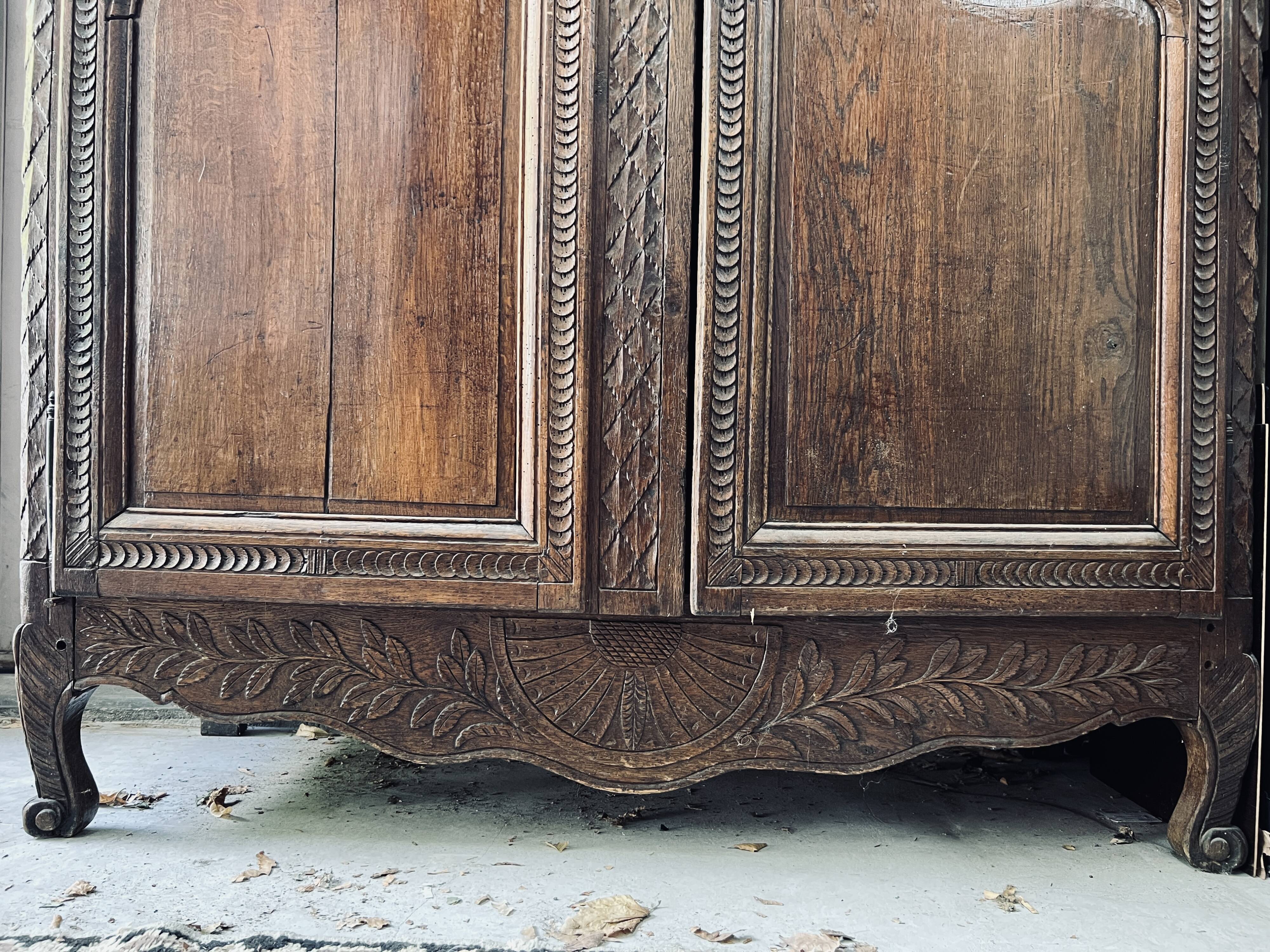Norman wedding cabinet in oak eighteenth century