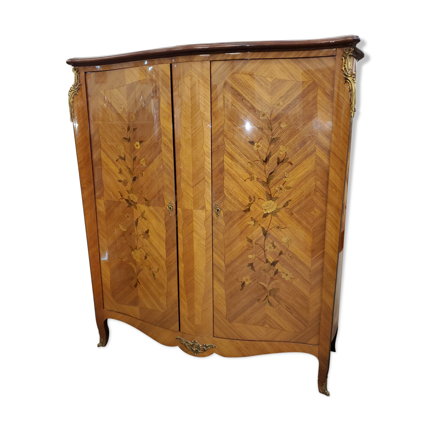 Rosewood cabinet
