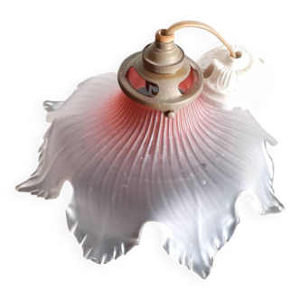 Ancienne suspension en verre transparent et rose