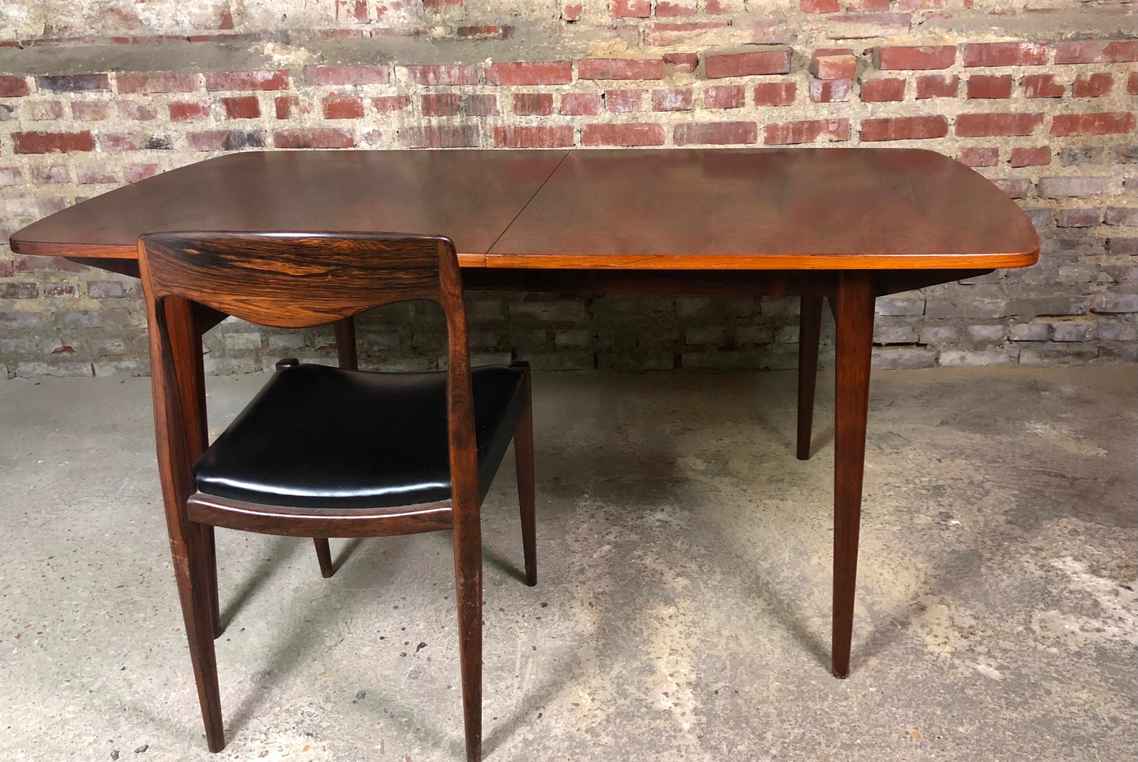 Scandinavian table with rosewood extensions from Rio vintage 1960