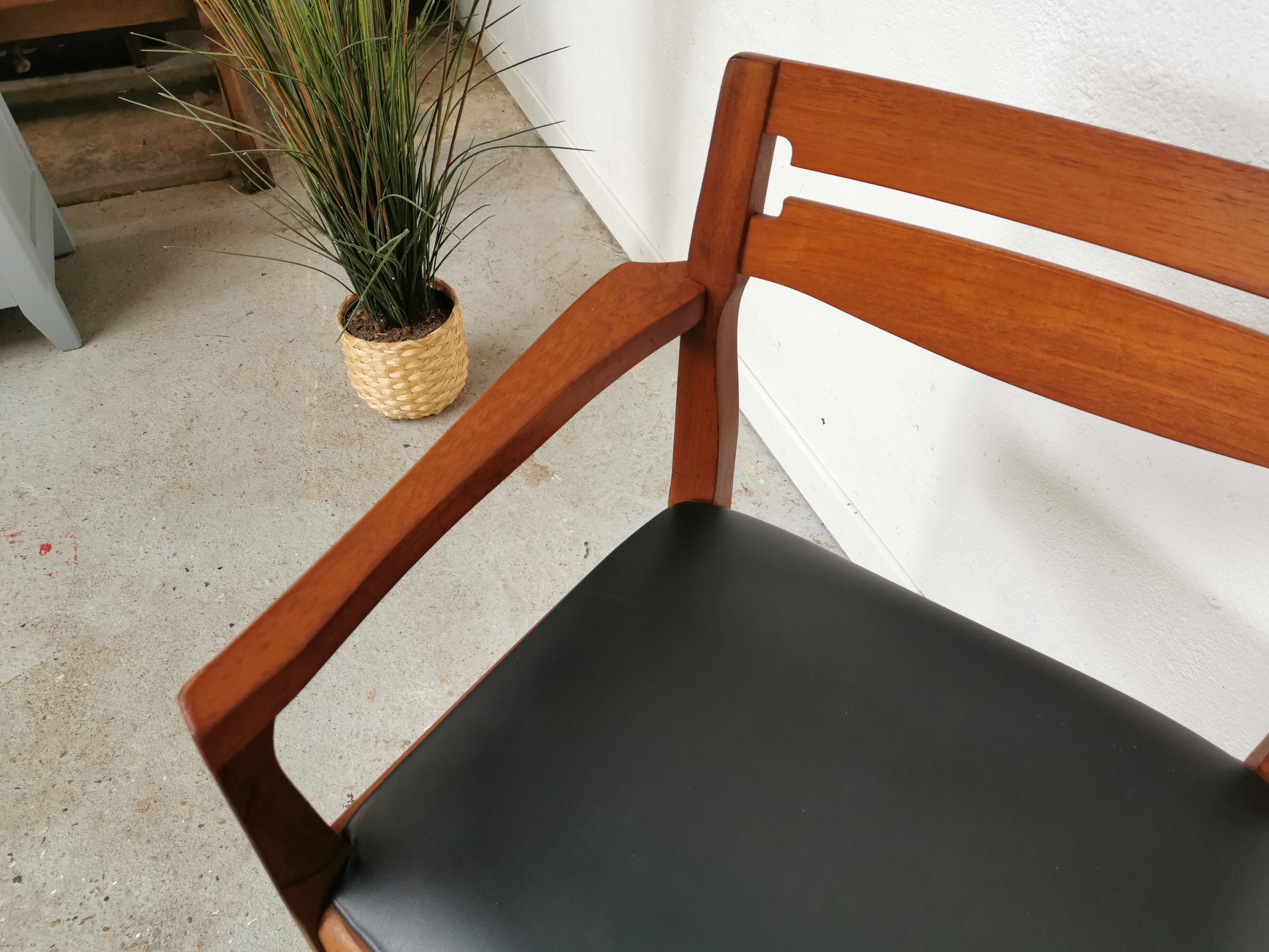 Set de 4 chaises scandinaves vintage teck