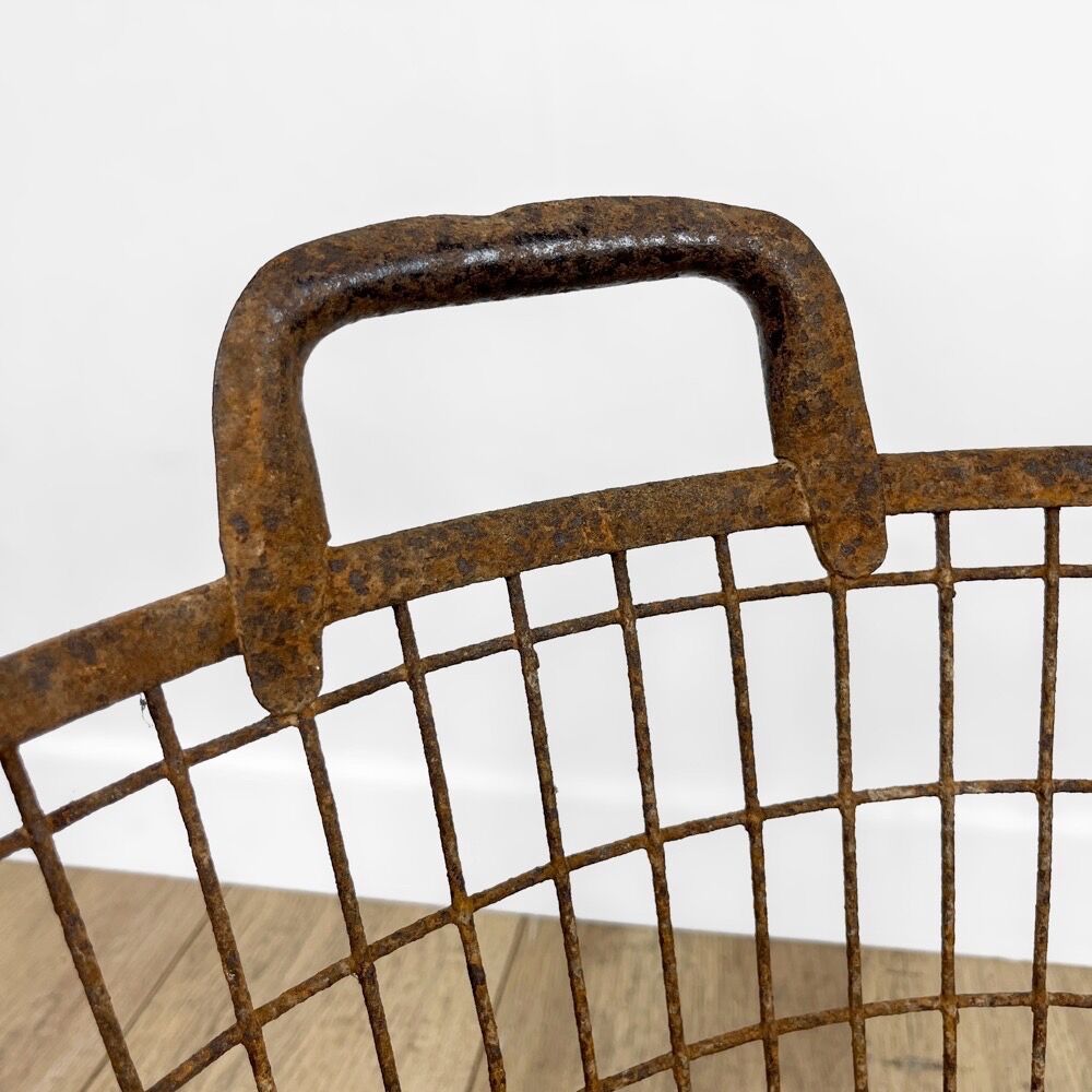 Large metal harvesting pan 50s