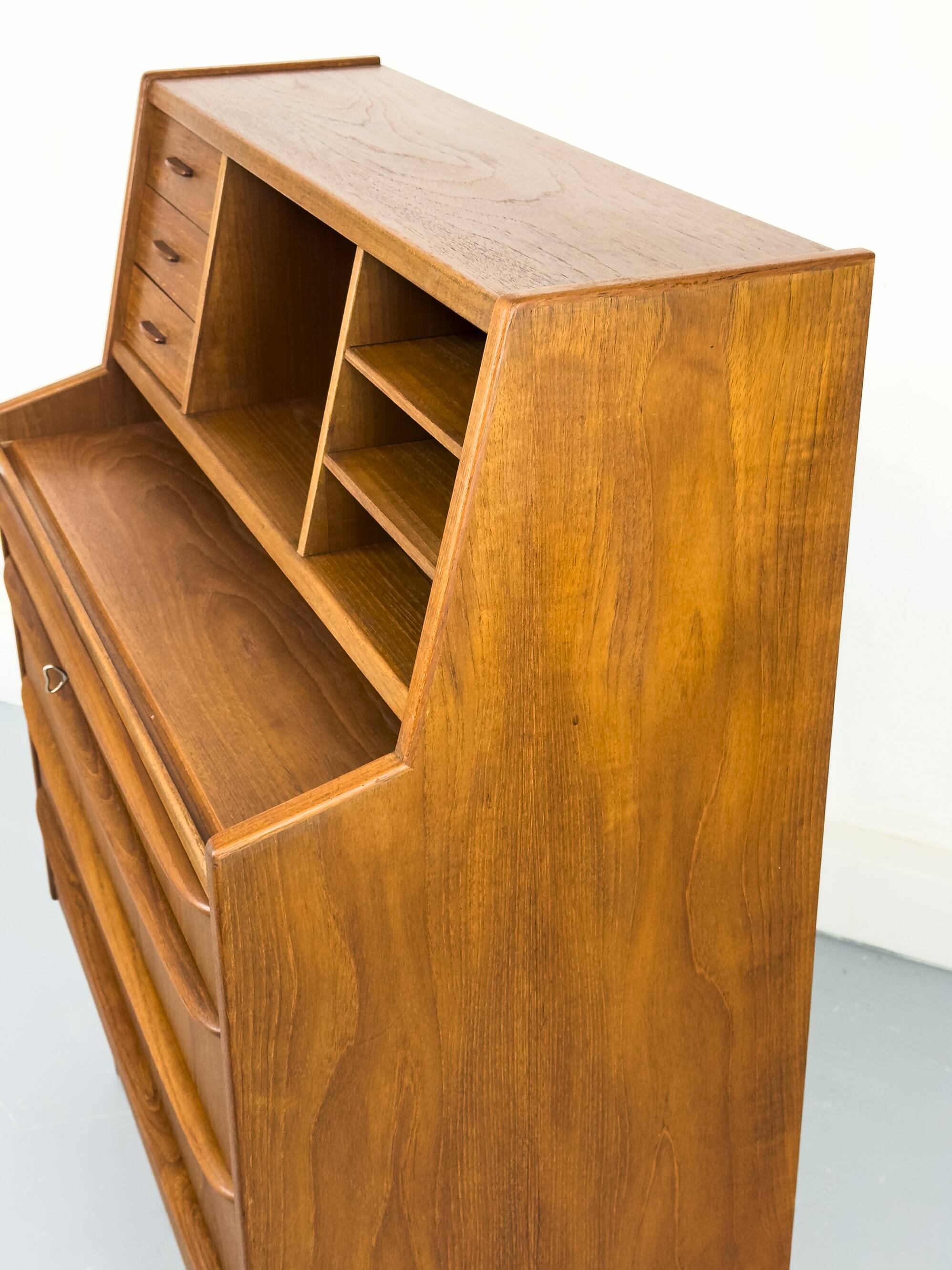 Secrétaire en teck de Chr. Møller, années 1960