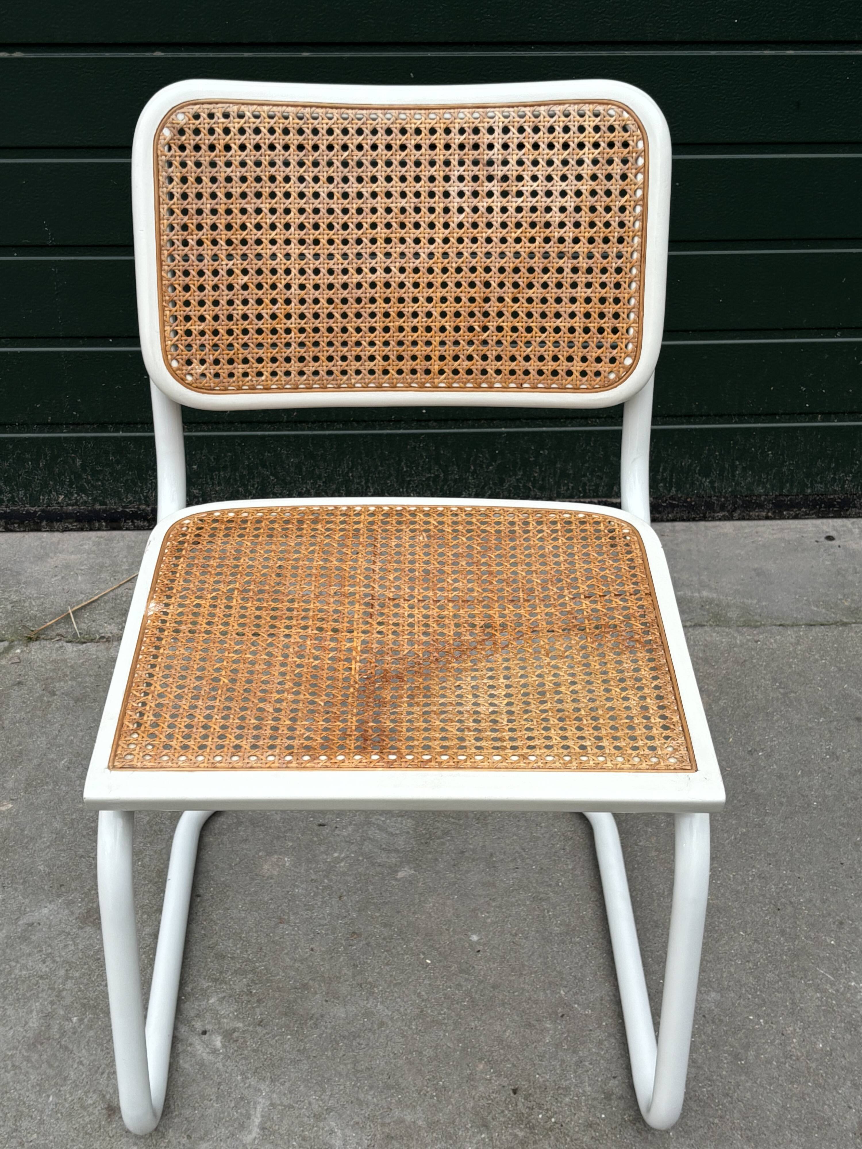Lot de 4 chaises Cesca modèle b32 par Marcel Breuer Design