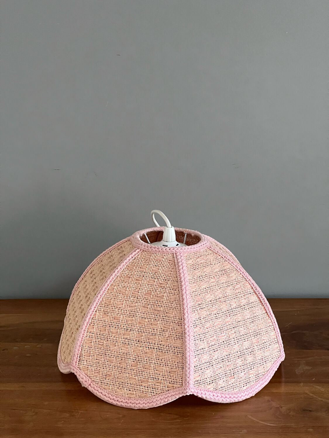 Vintage suspension in raffia and fabrics