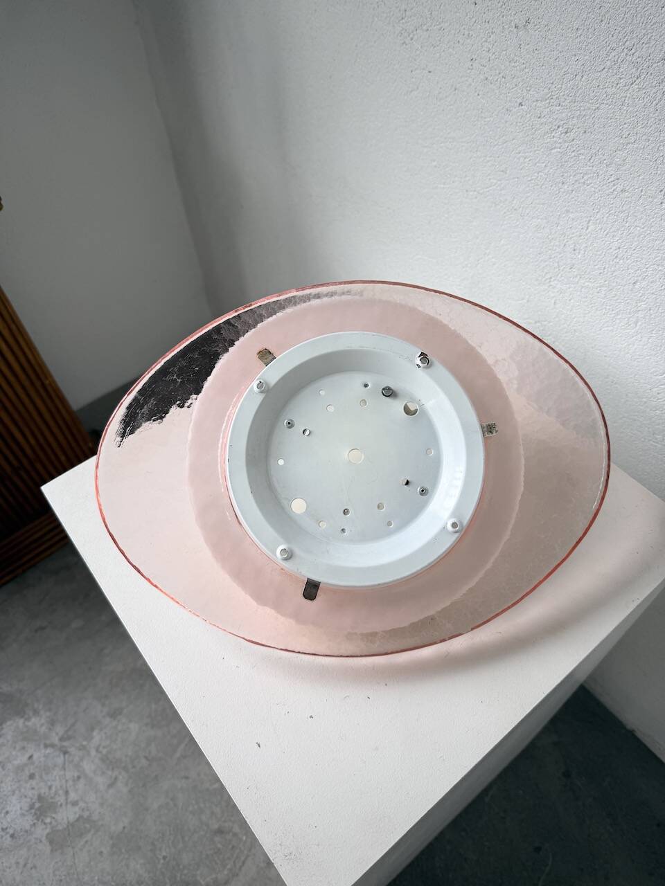 Pink glass wall lamp 1970s Gamma