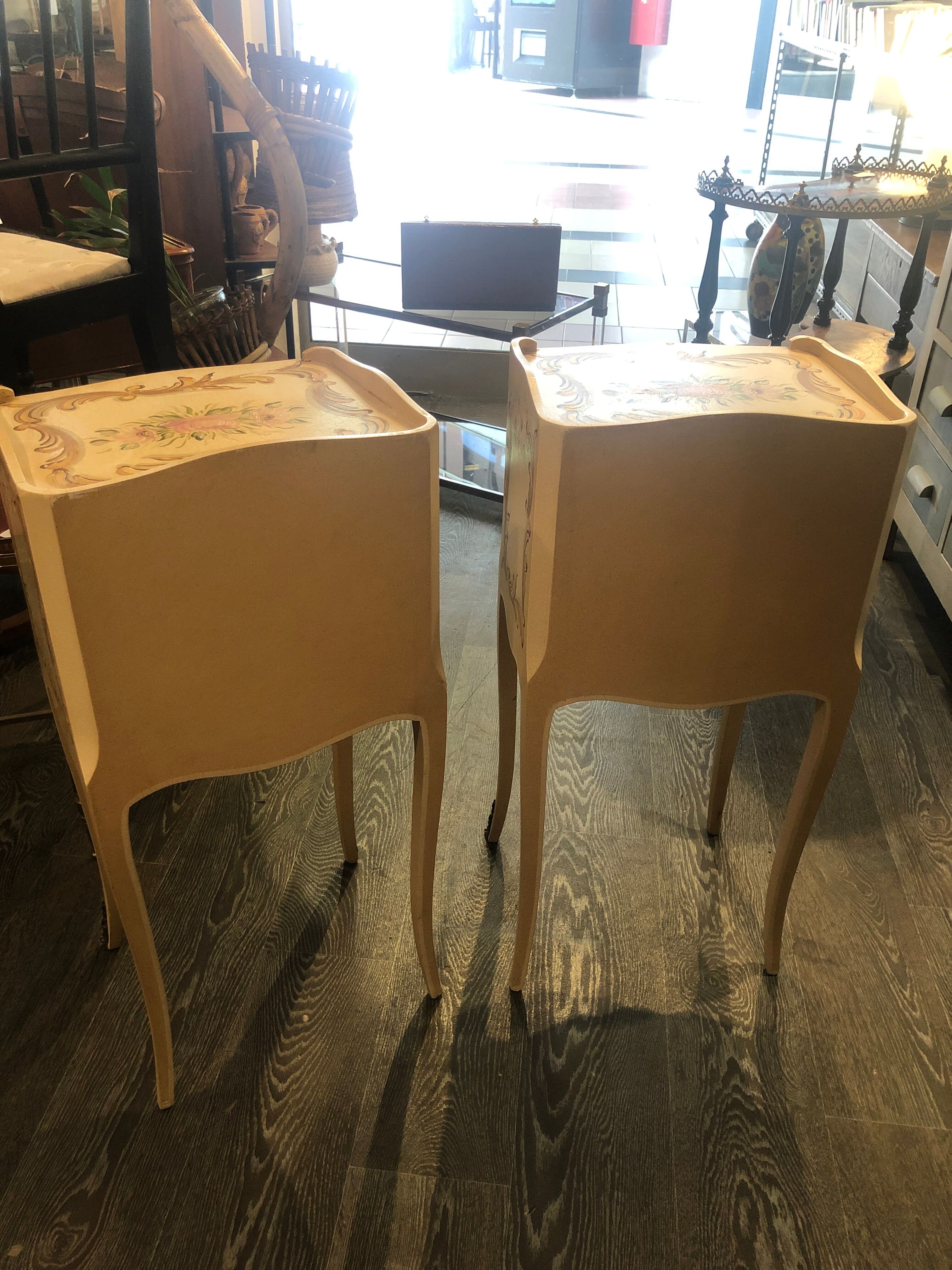 Pair of Venetian bedside louis XV painted