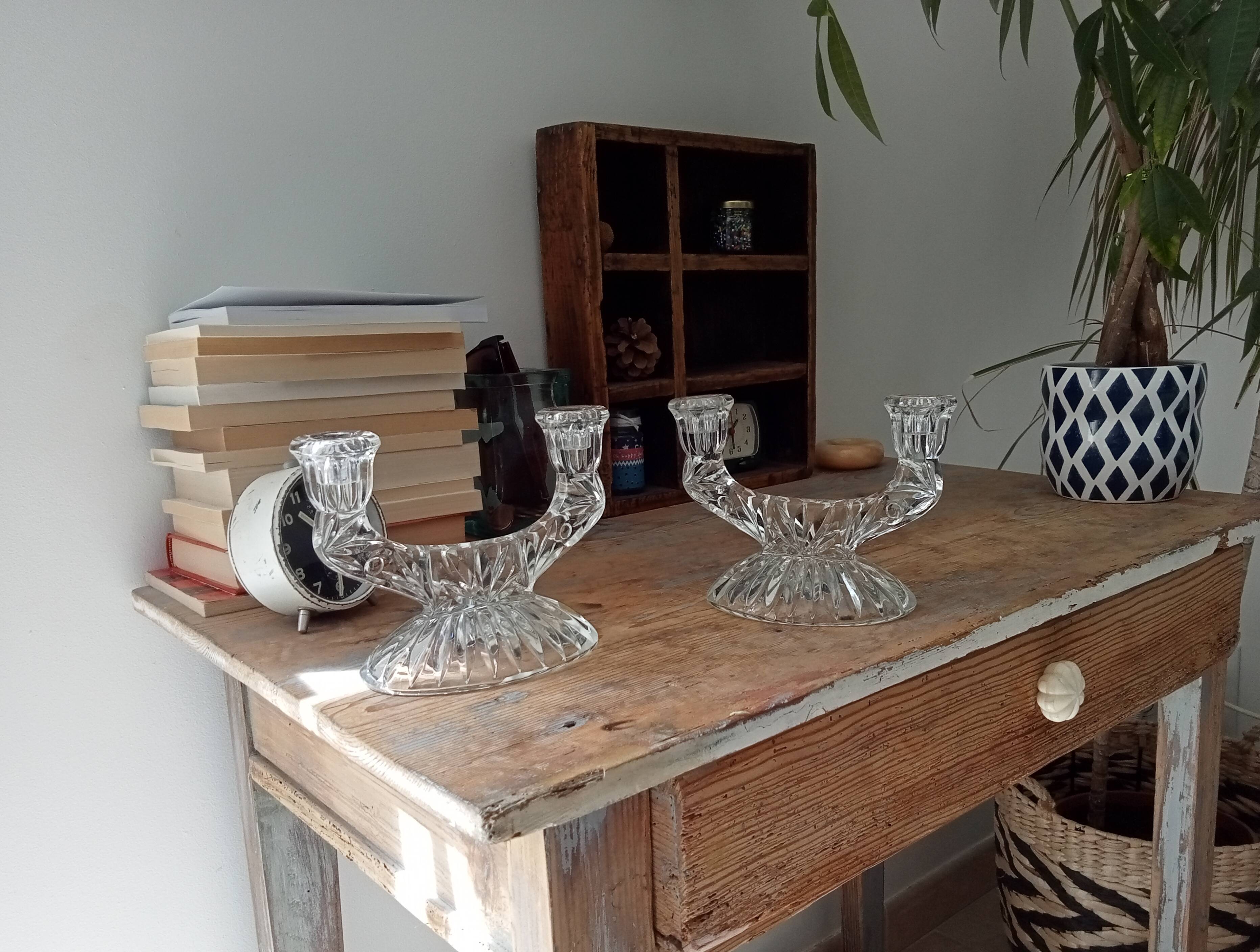 Pair of vintage chandeliers in chiseled glass 60s/70s