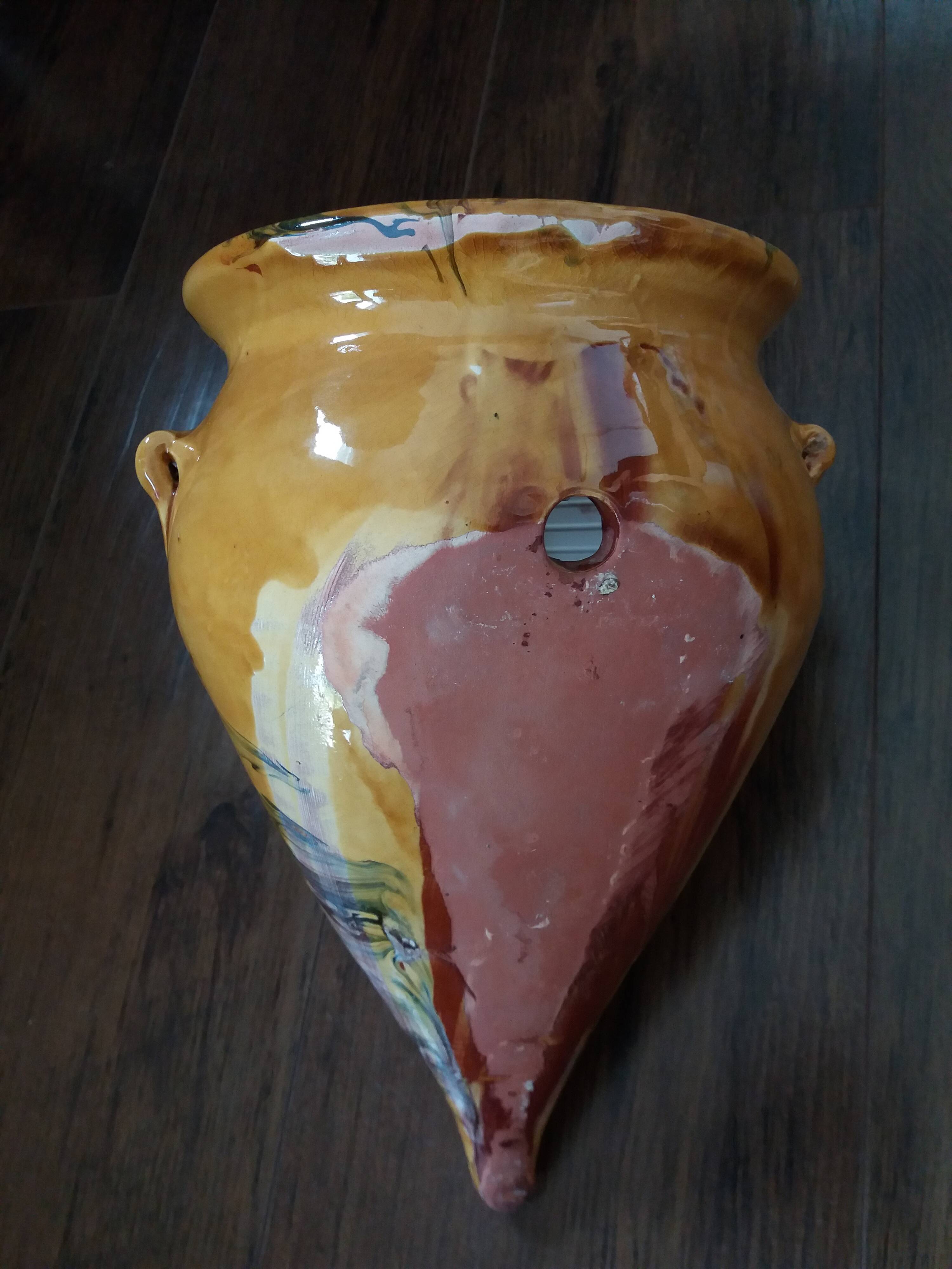 Pot jarre en terre cuite, jaspé, poterie provençale ou catalane à suspendre