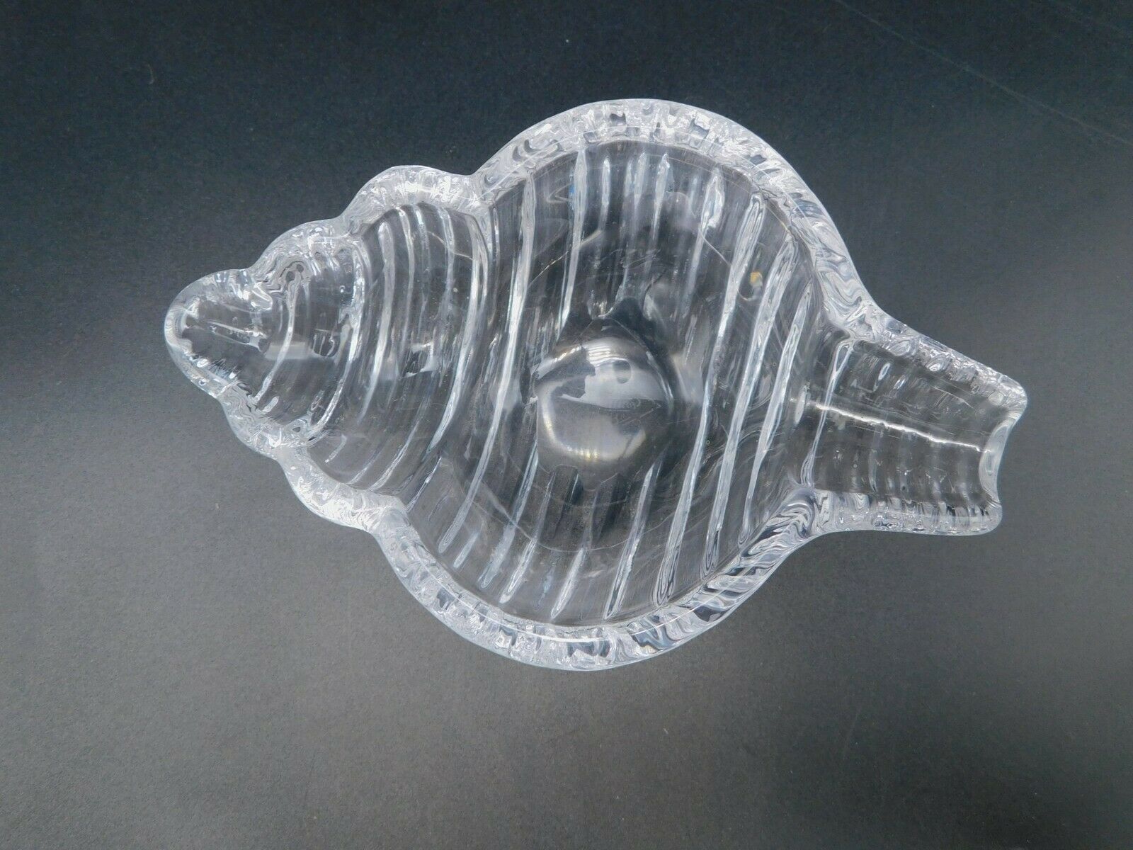 Crystal cigar ashtray