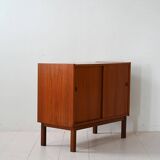 Armoire scandinave en teck avec portes coulissantes