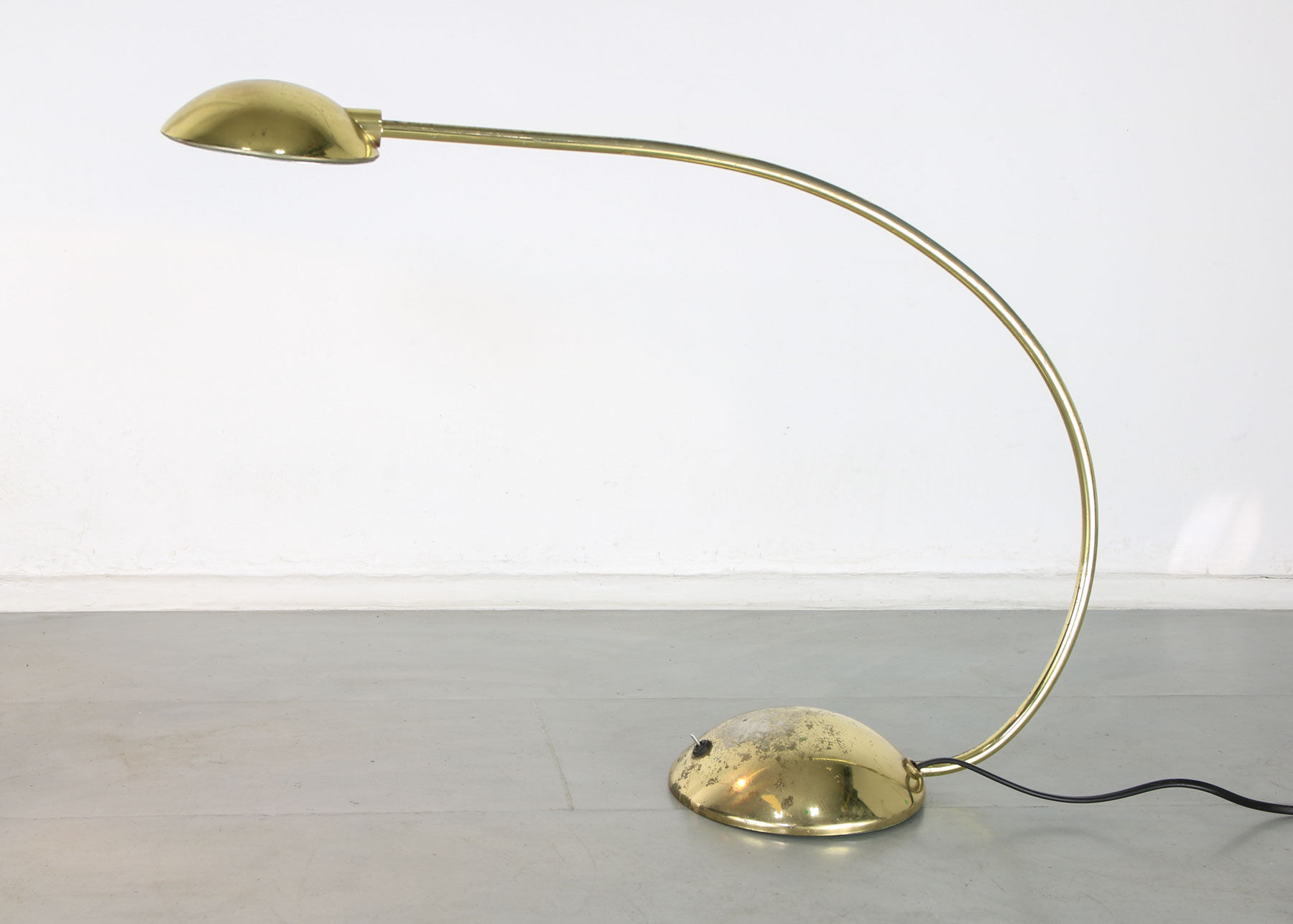 Vintage golden arc table lamp from meblo, 80s
