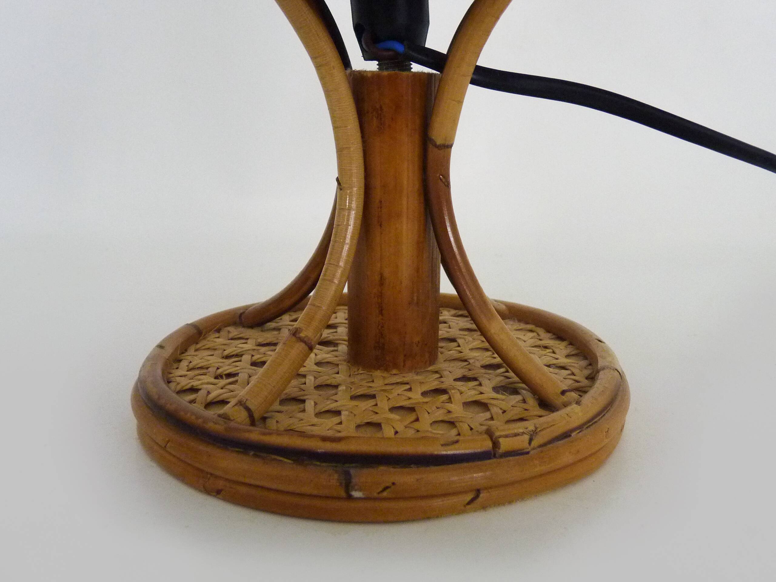 Lampe en bambou rotin cannage. Italie Années 50 60