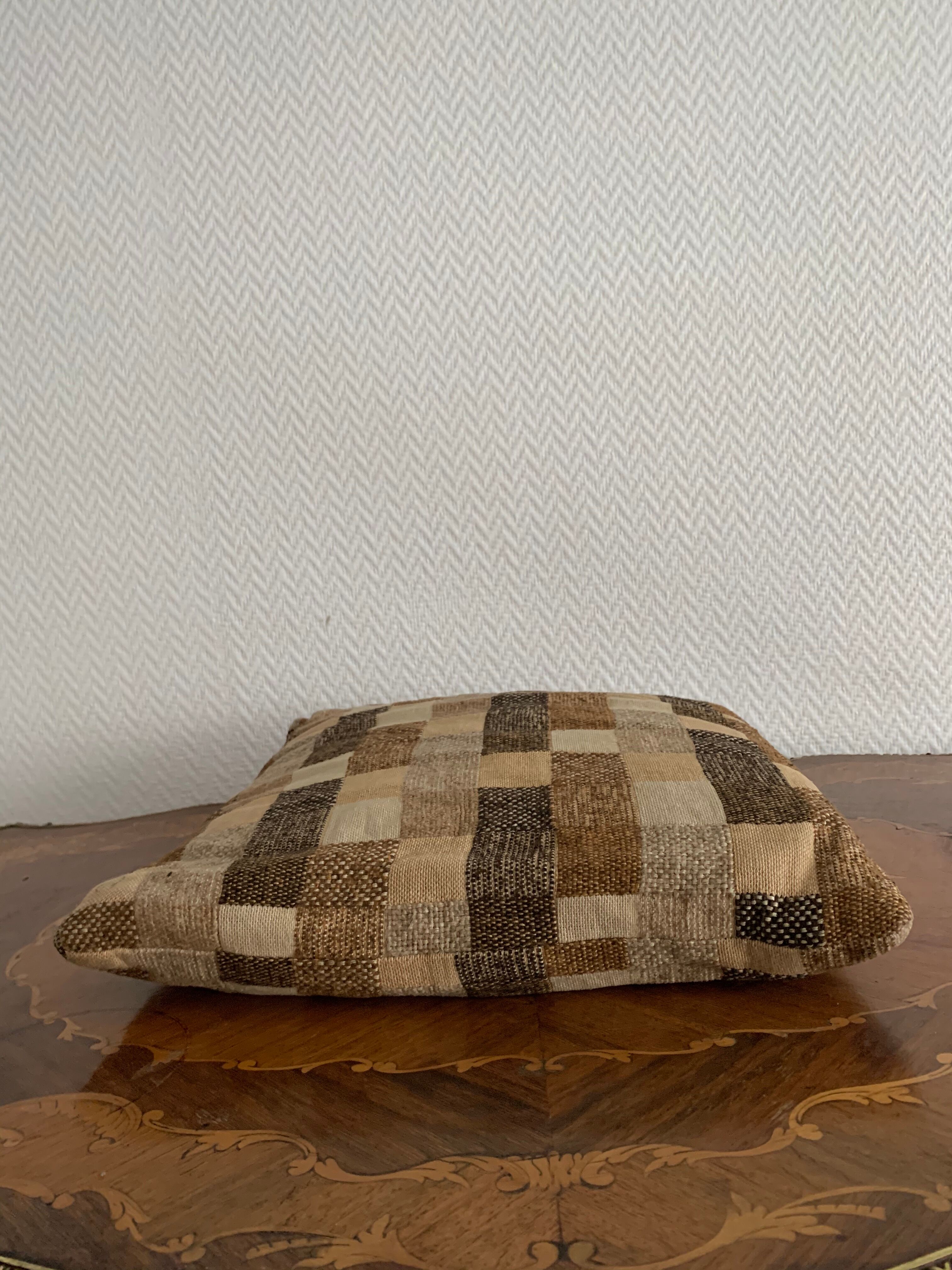 Cousin wool brown tiles