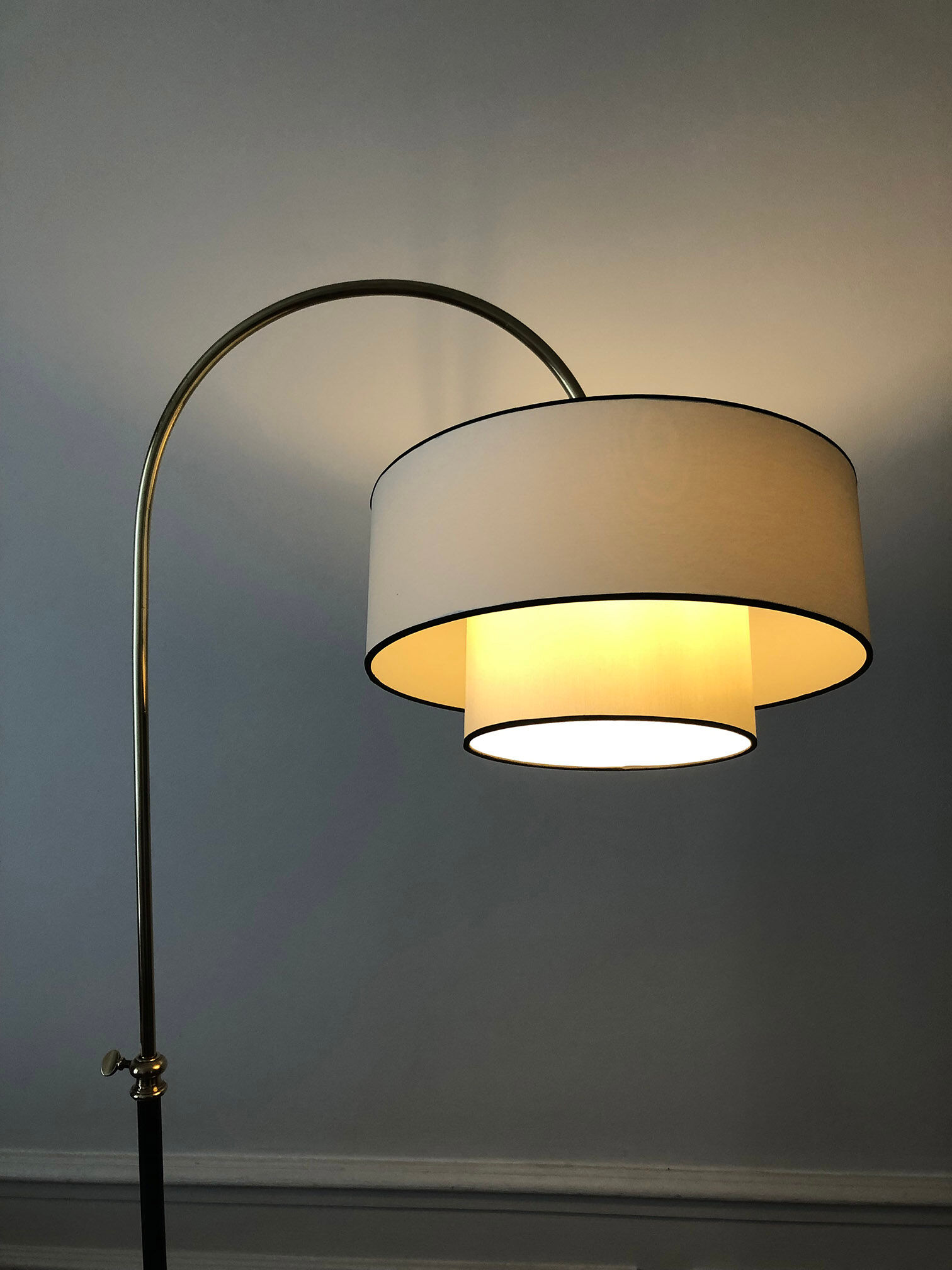 Adjustable tripod floor lamp, 1950 - 1960