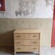 Commode 3 tiroirs rénovée pour chambre d'enfant