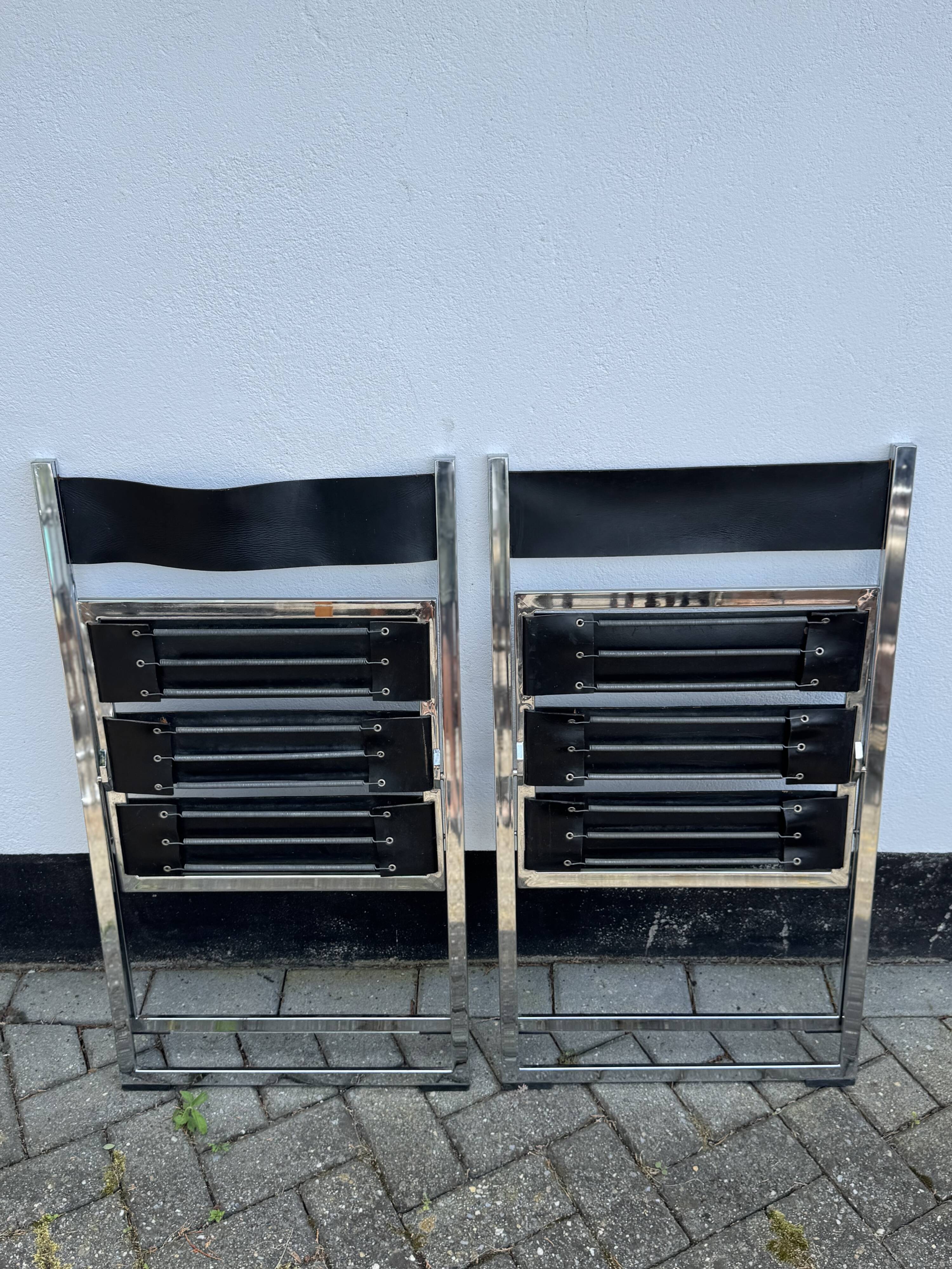 Pair of Vono Foldable Chairs by Interlubke