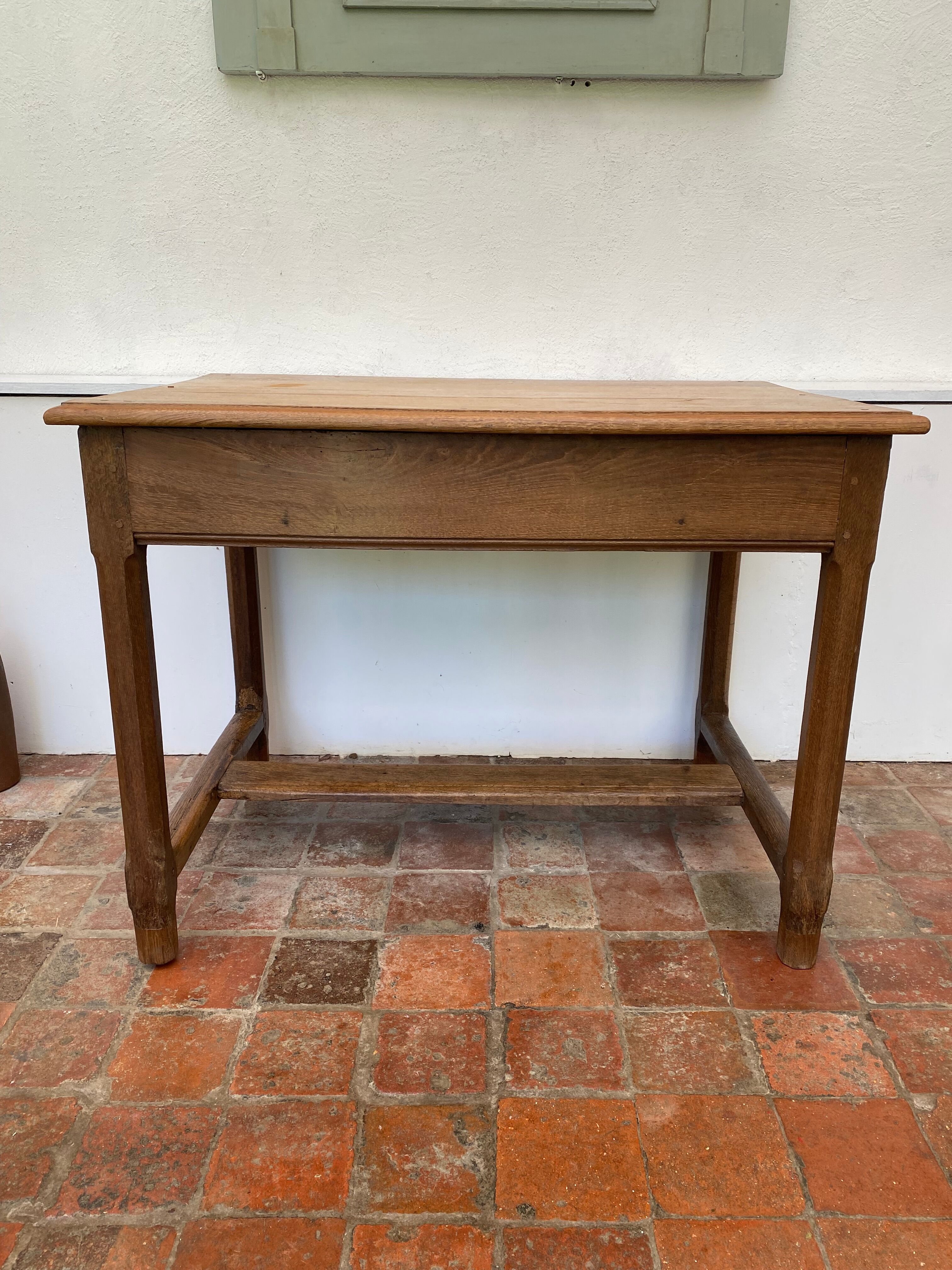 Oak table