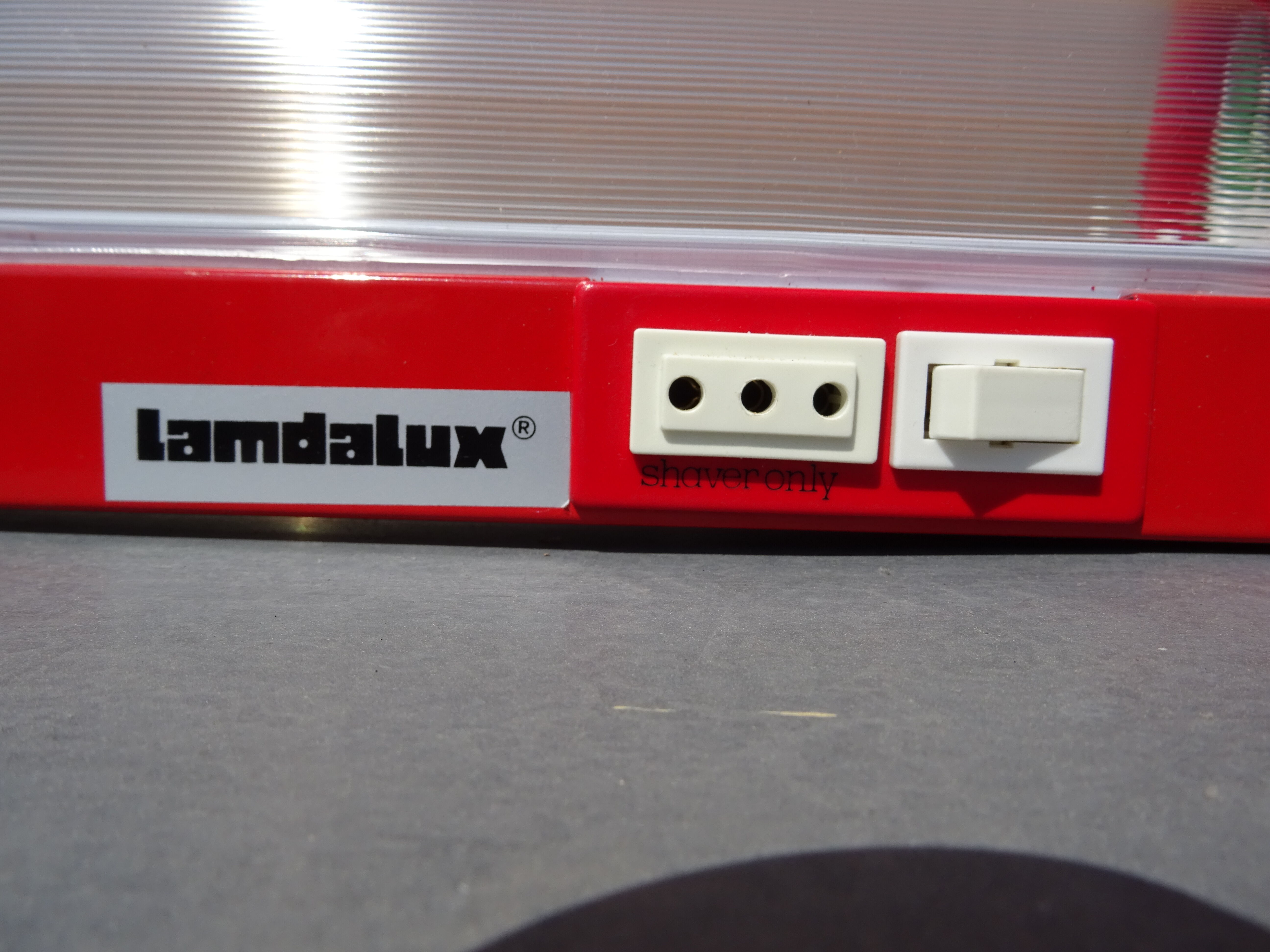 Lamdaline Lamdalux Italy 80s vintage designer wall light