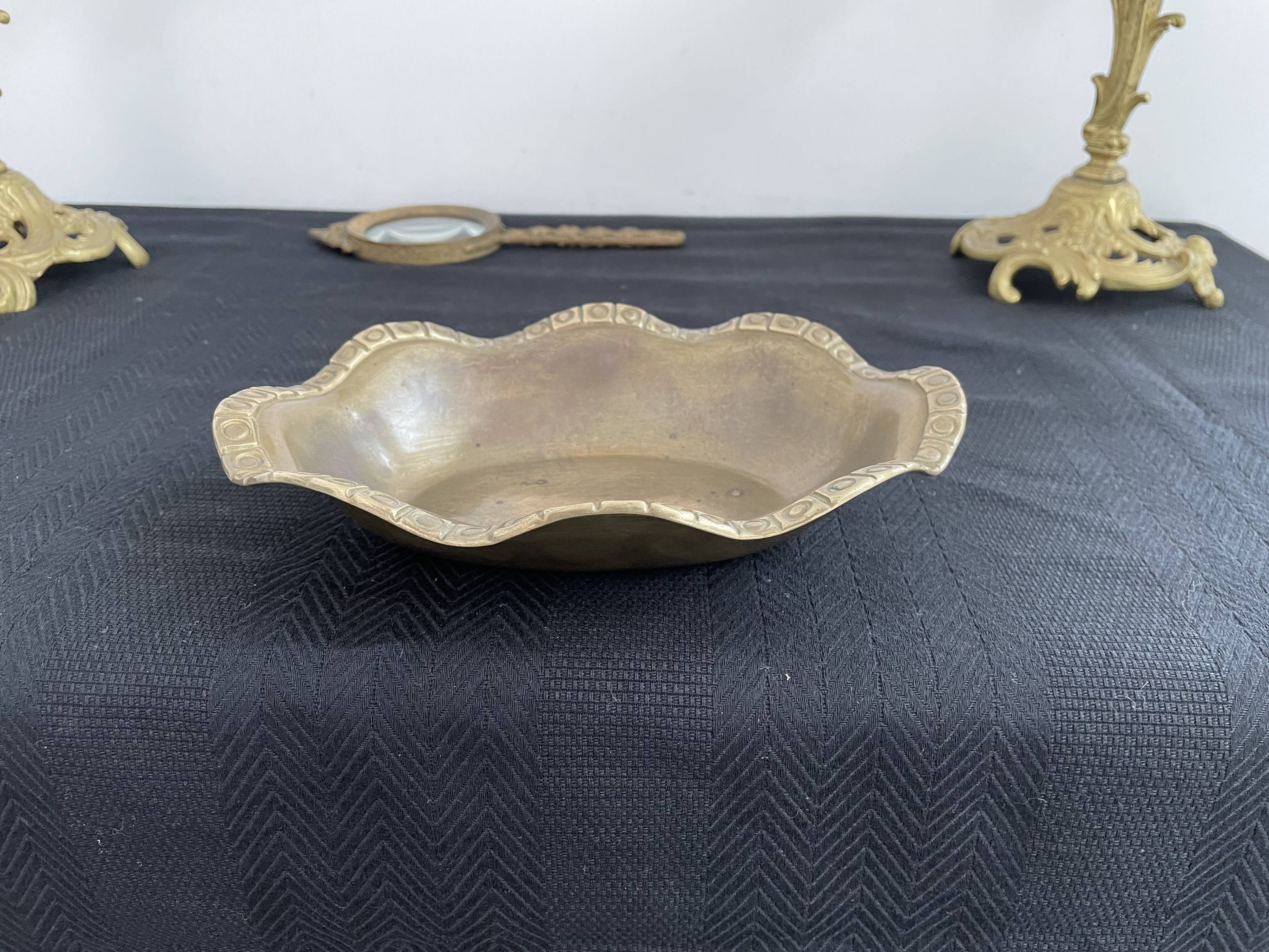 Antique hammered brass cup - pocket empty - golden - frieze