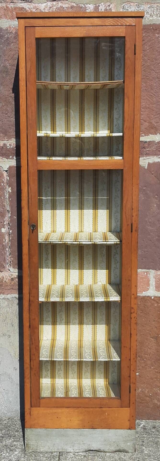 Display cabinet (Height 2.10m)