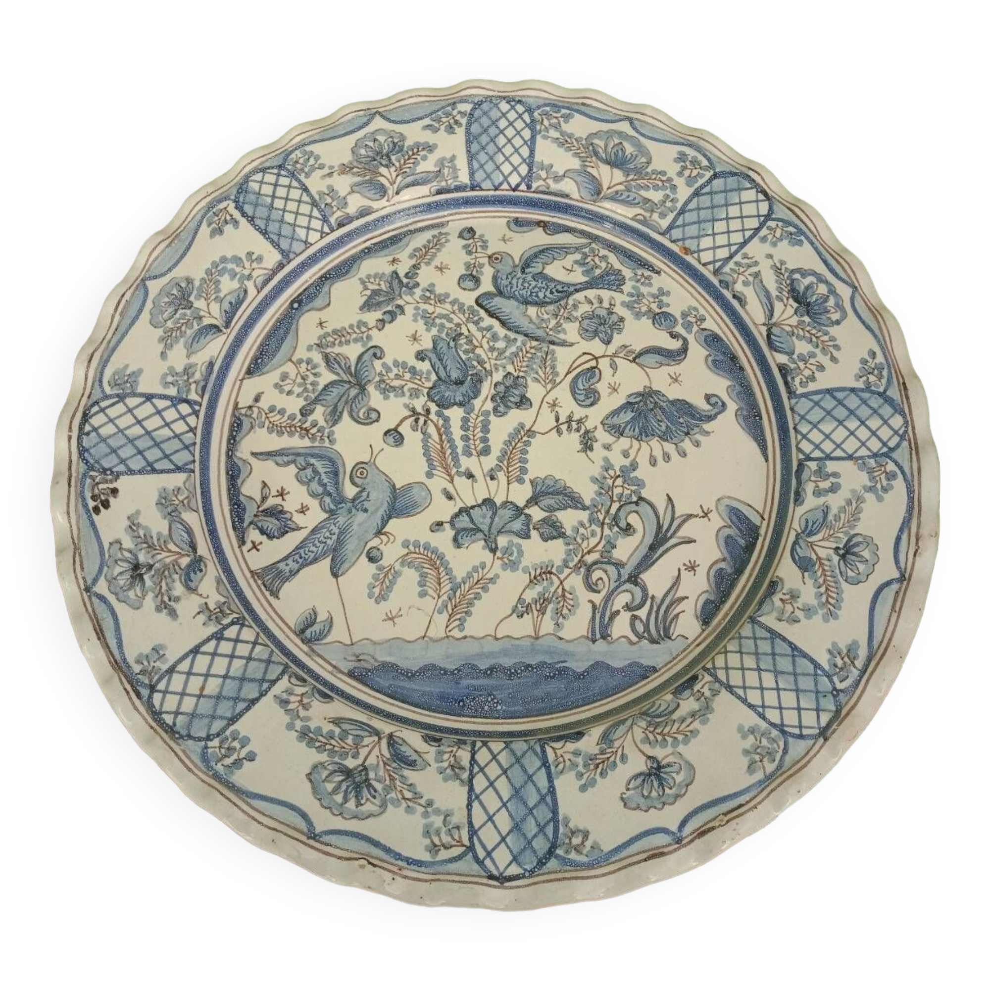 Decorative earthenware dish