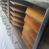 Workshop furniture with compartments and drawers