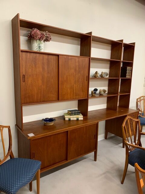Teak "system" library, suede, 1960