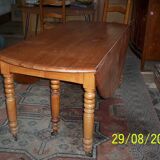 Antique round table