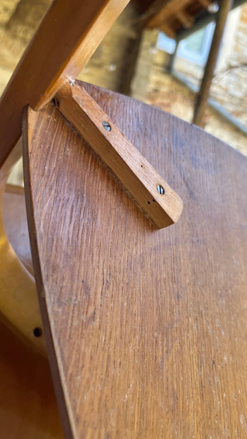 Bow Hood Table - Hugues Steiner