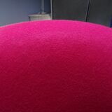 Red toad armchair vintage top