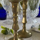 Paire de bougeoirs en laiton