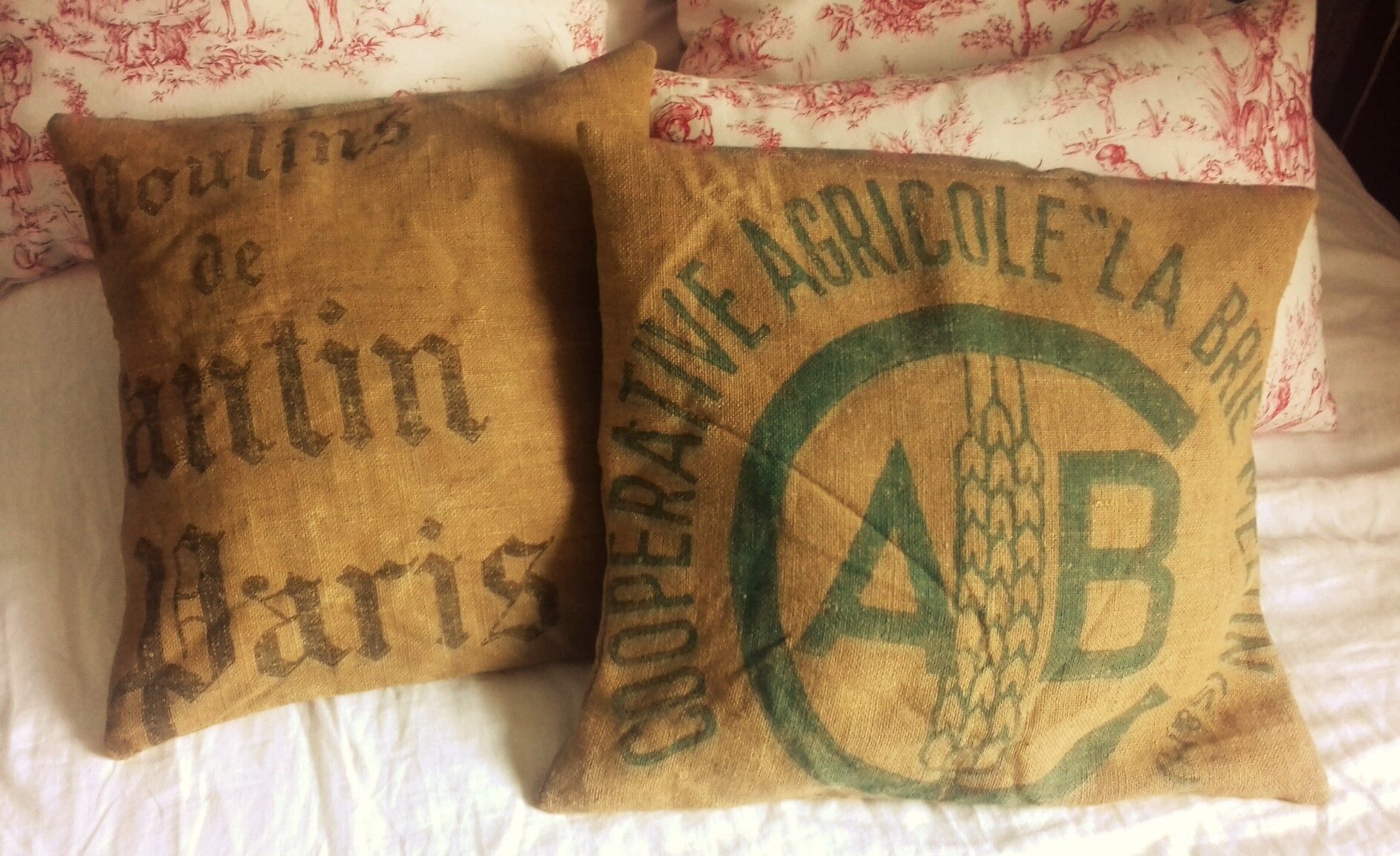 Burlap cushion green ECRE cooperative agricultural la Brie Melun