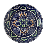 Ceramic dish signed Pascual Zorrilla