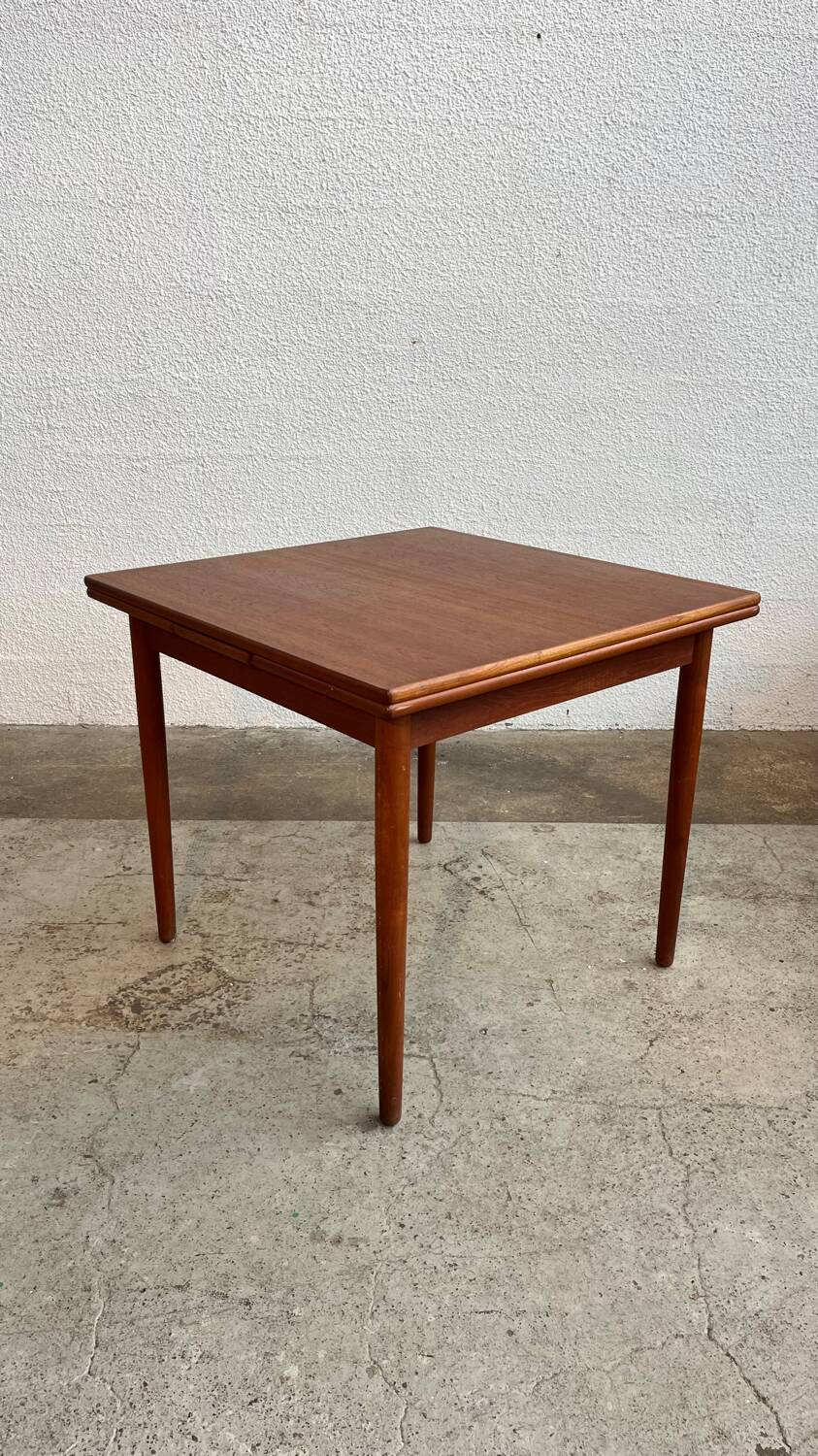 Table scandinave avec rallonges