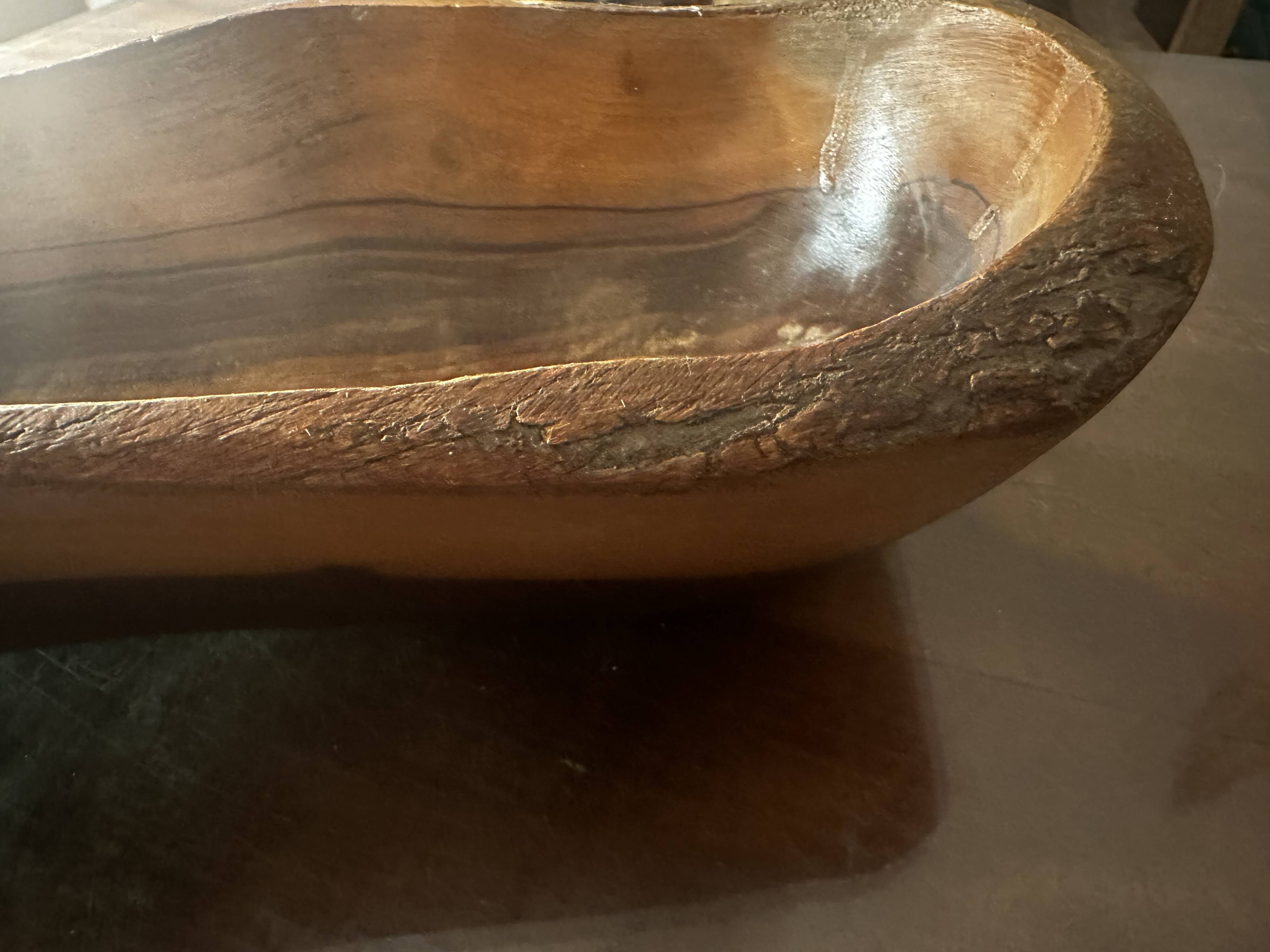 Large carved wooden bowl/trinket dish - 1950s craftsmanship