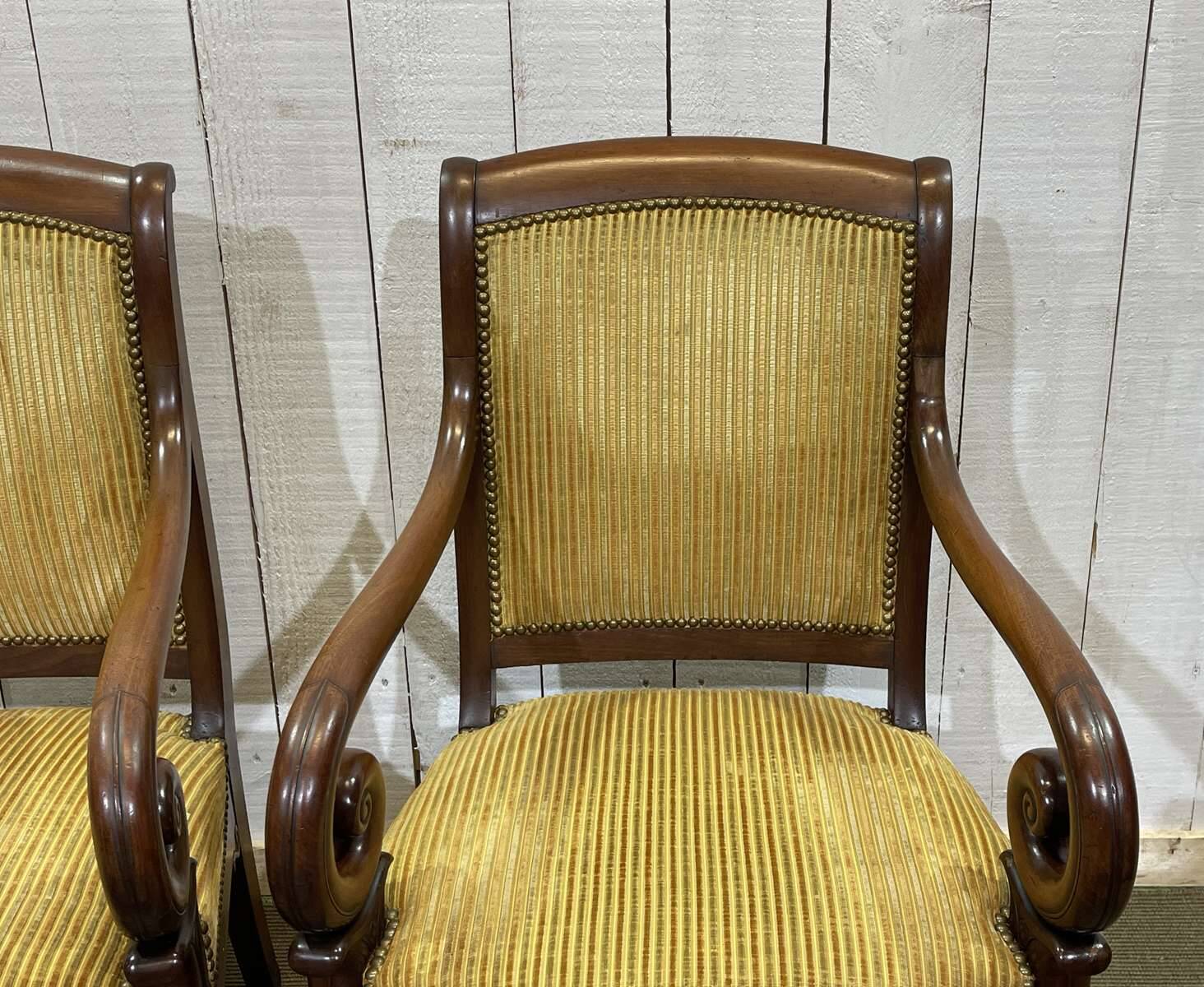 Pair of 19th century mahogany armchairs with crossbars