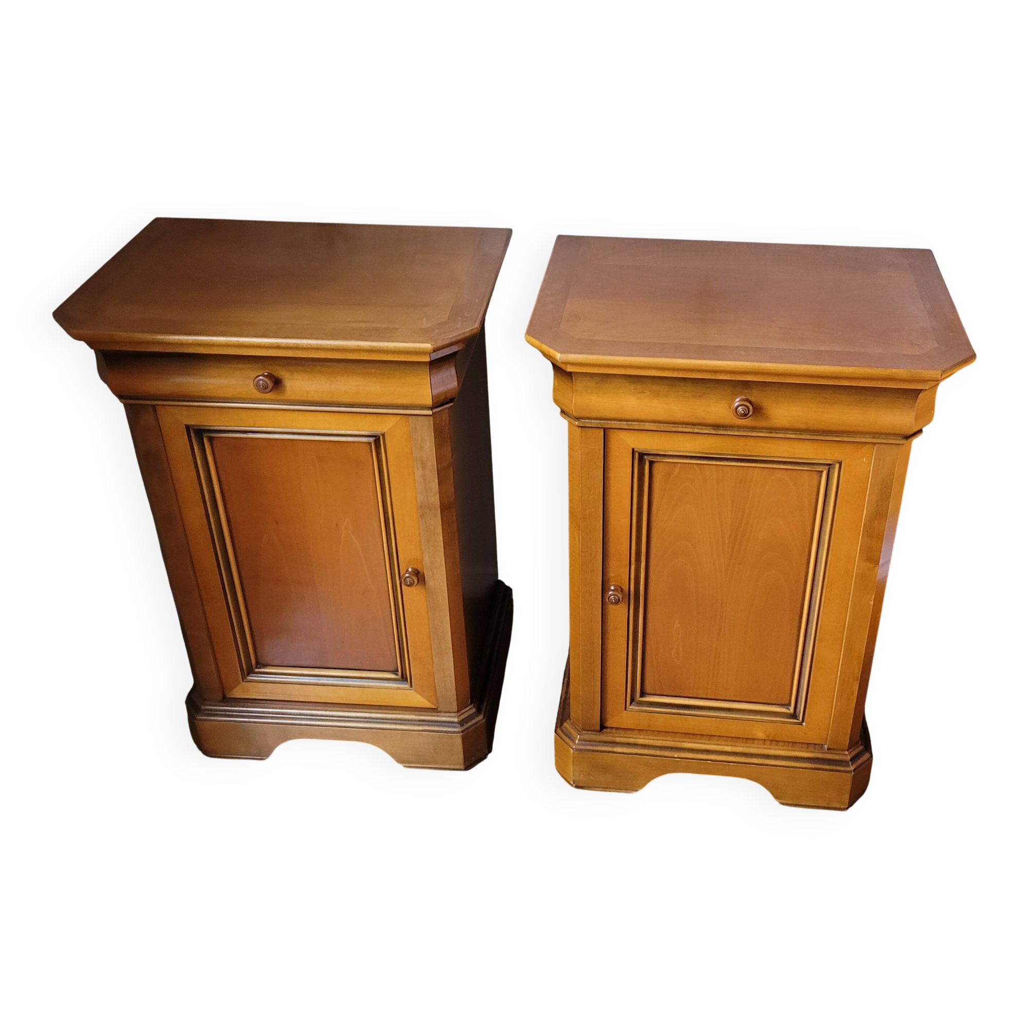 Set of 2 Bedside Tables