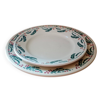 Vintage Holly presentation plates