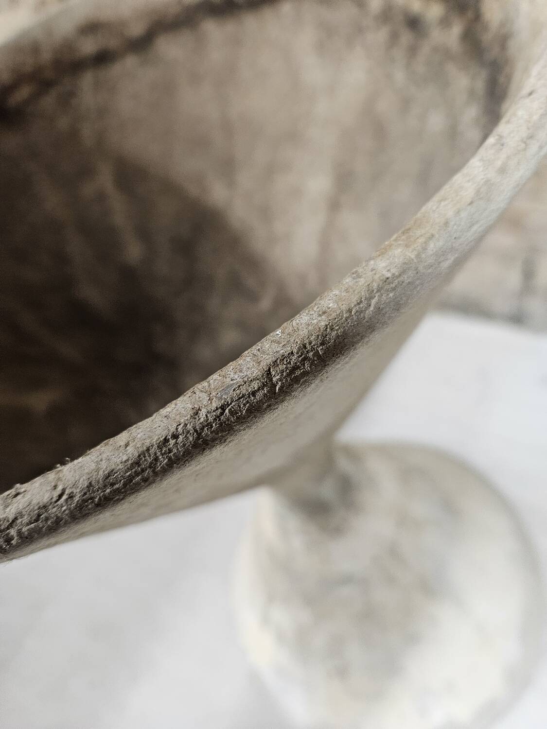 Diabolo planter by Anton Bee for Eternit