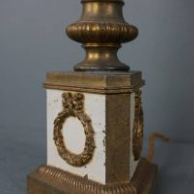 Lampe à colonne antique