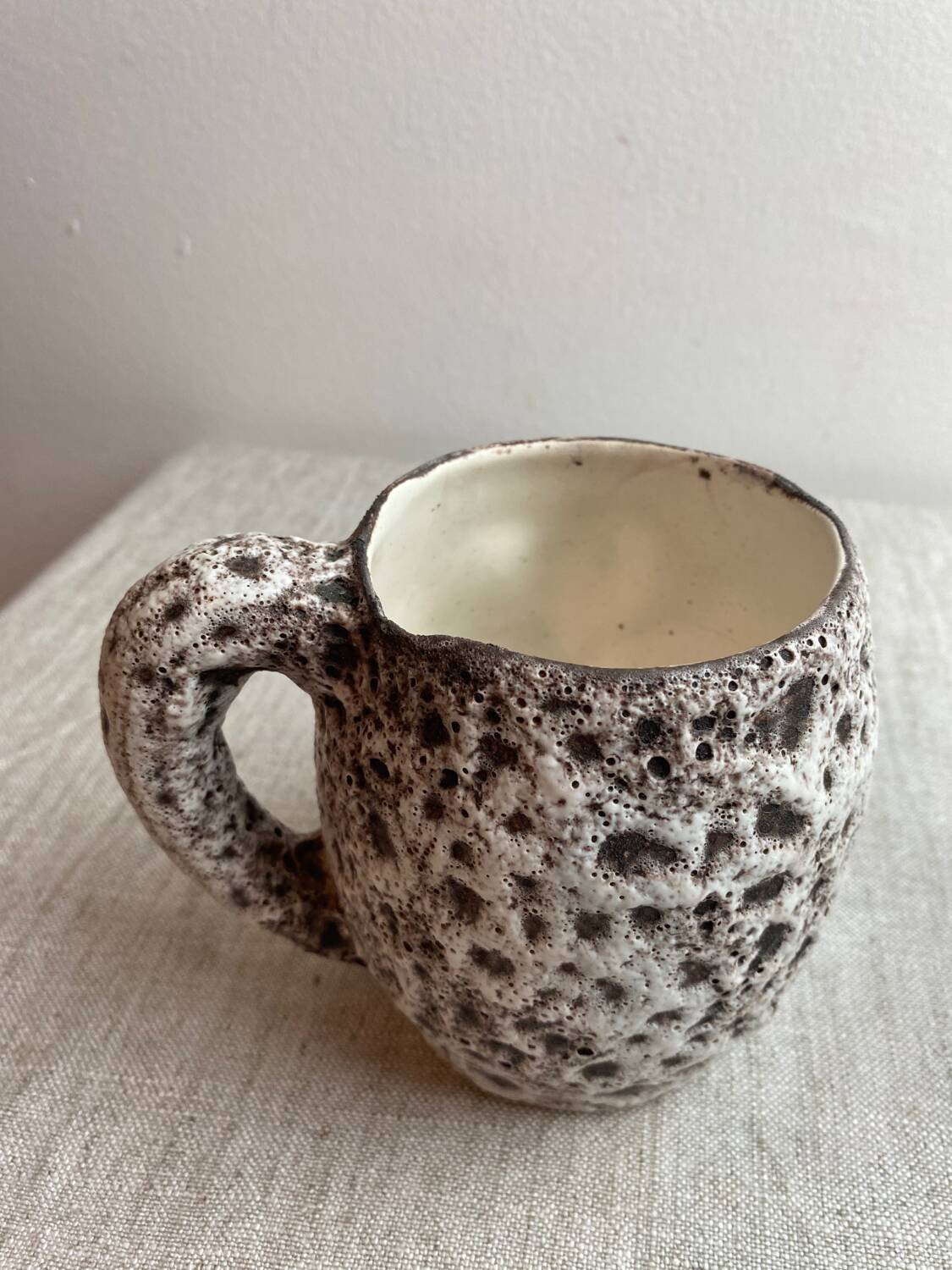 La Roue Vallauris ceramic mug and pitcher