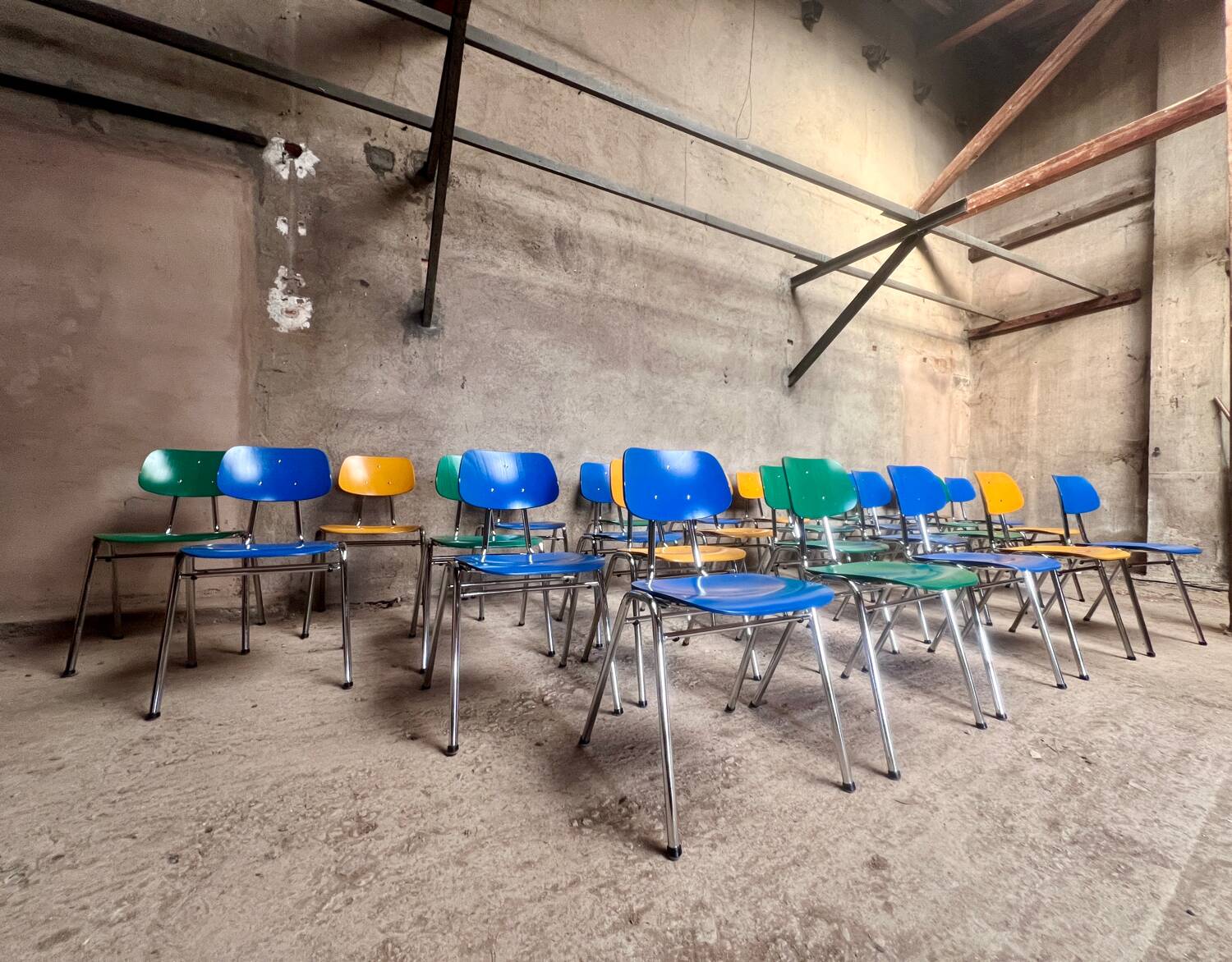 59 vintage colorful chairs