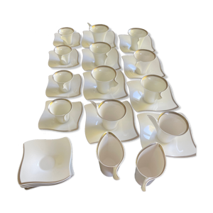 Lot de tasses et sous tasses villeroy