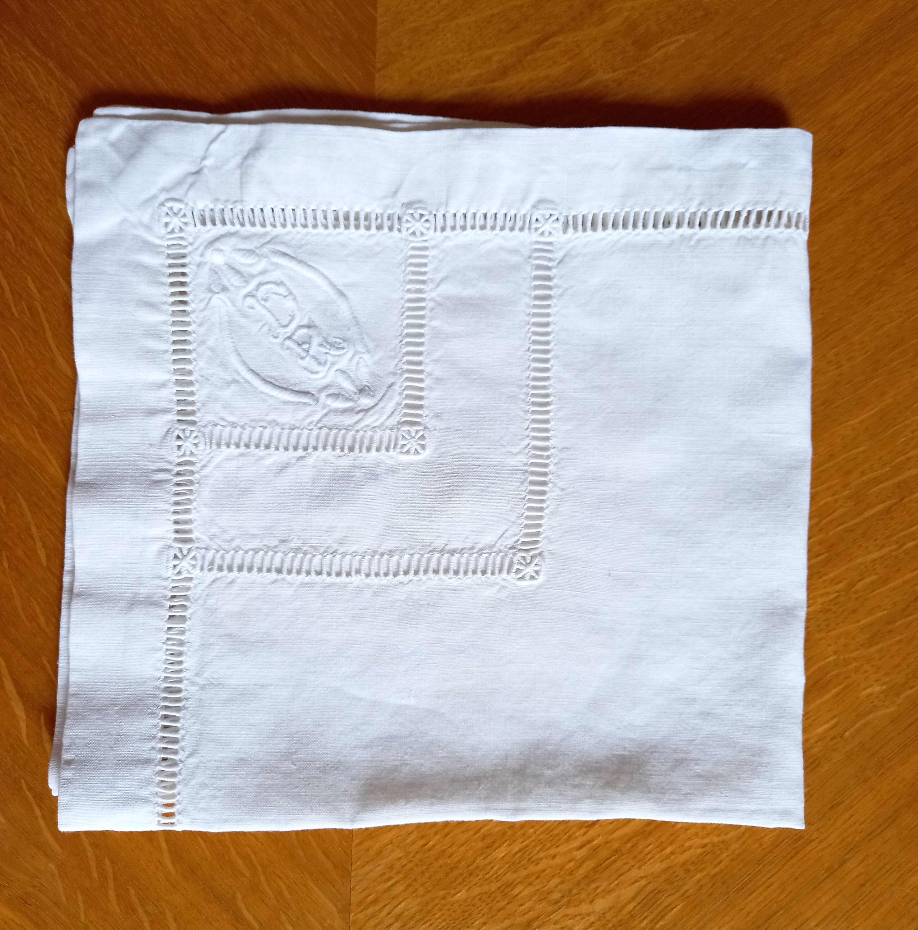DR monogrammed embroidered napkin