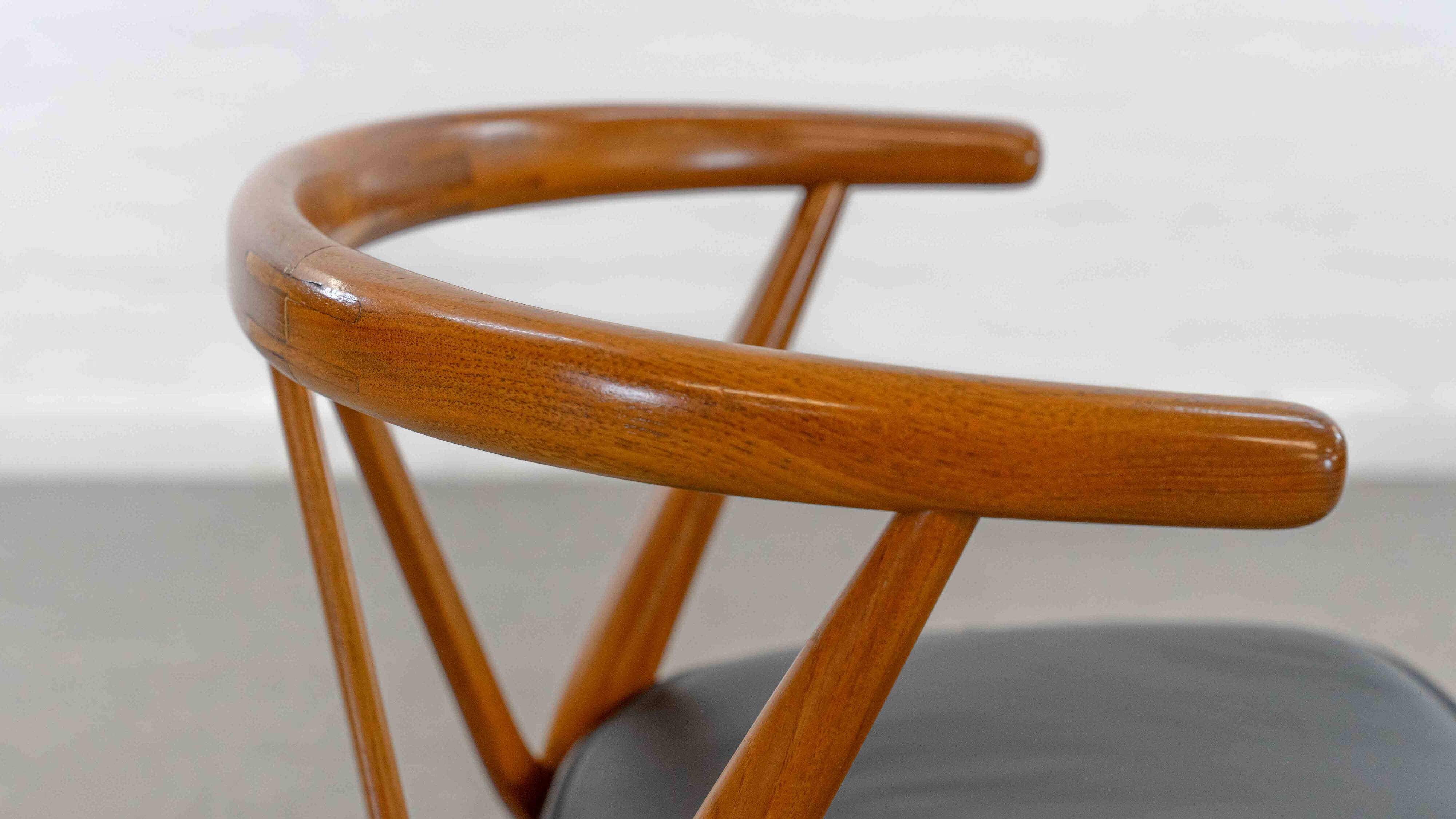 Fauteuil modèle 255 de Henning Kjaernulf pour Bruno Hansen